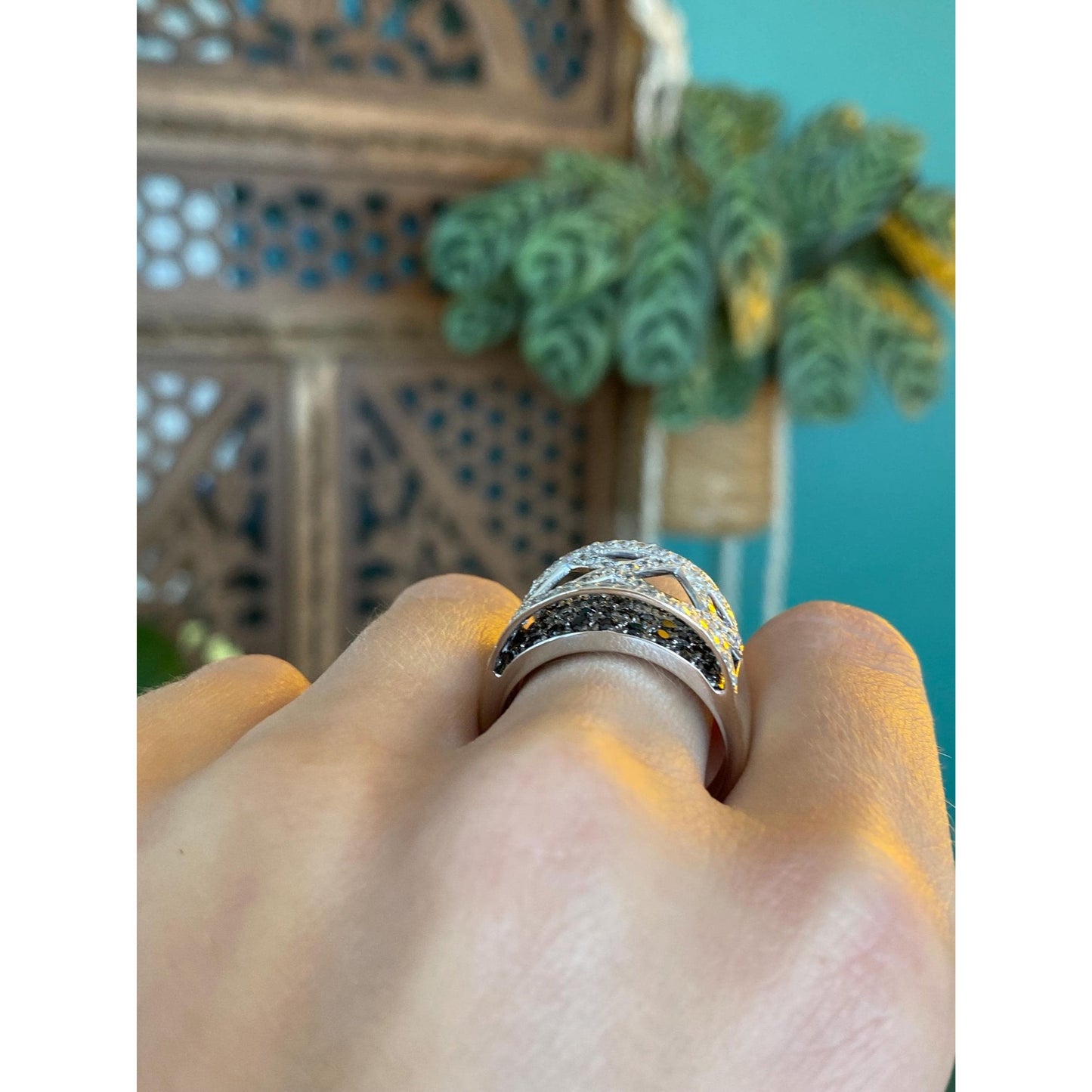 Vintage Solid 14k White Gold Black & Clear Cubic Zirconia Ring Band - Size 10