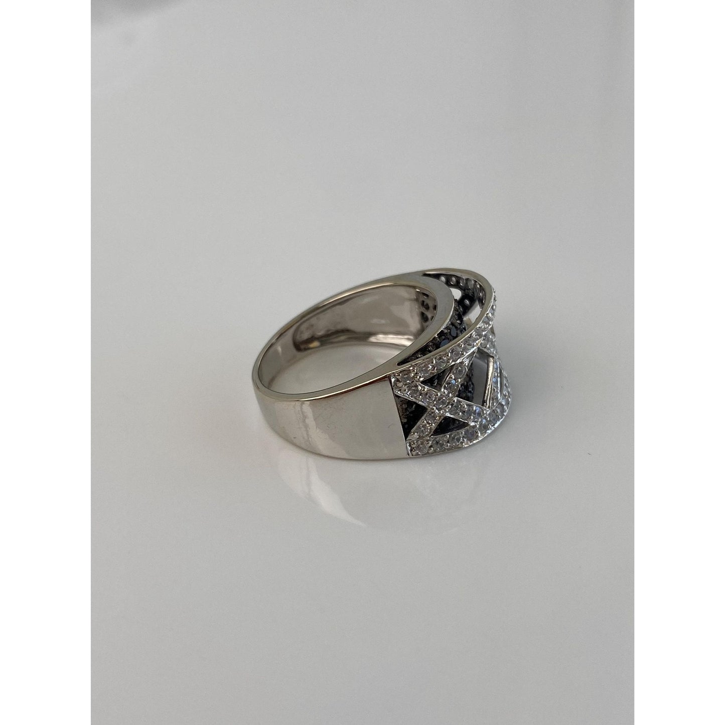 Vintage Solid 14k White Gold Black & Clear Cubic Zirconia Ring Band - Size 10