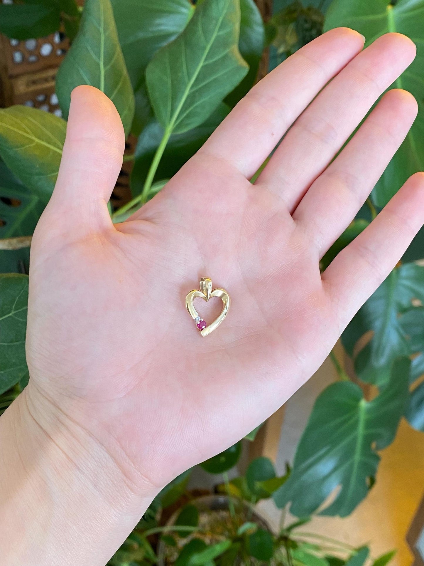 Vintage Solid 14k Yellow Gold Ruby Diamond Heart Charm