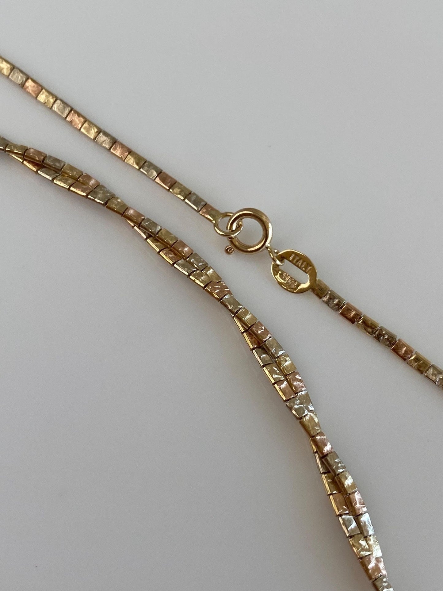 Vintage Solid 14k Tri Tone Gold Pattern Twisted Omega Chain Necklace - 16.5 inches