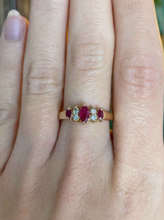 Vintage Solid 14k Yellow Gold Ruby Diamond Ring - Size 6.75