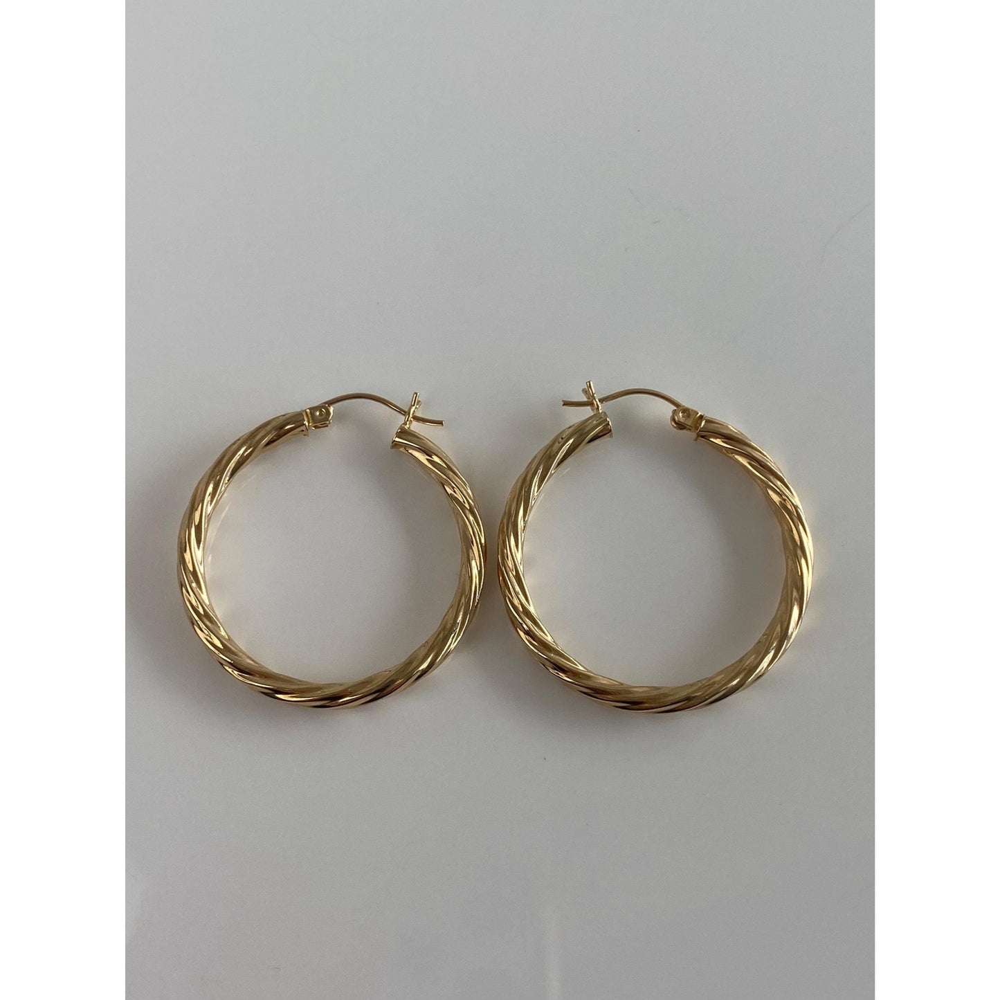 Vintage 14k Yellow Gold Twist Hoop Earrings