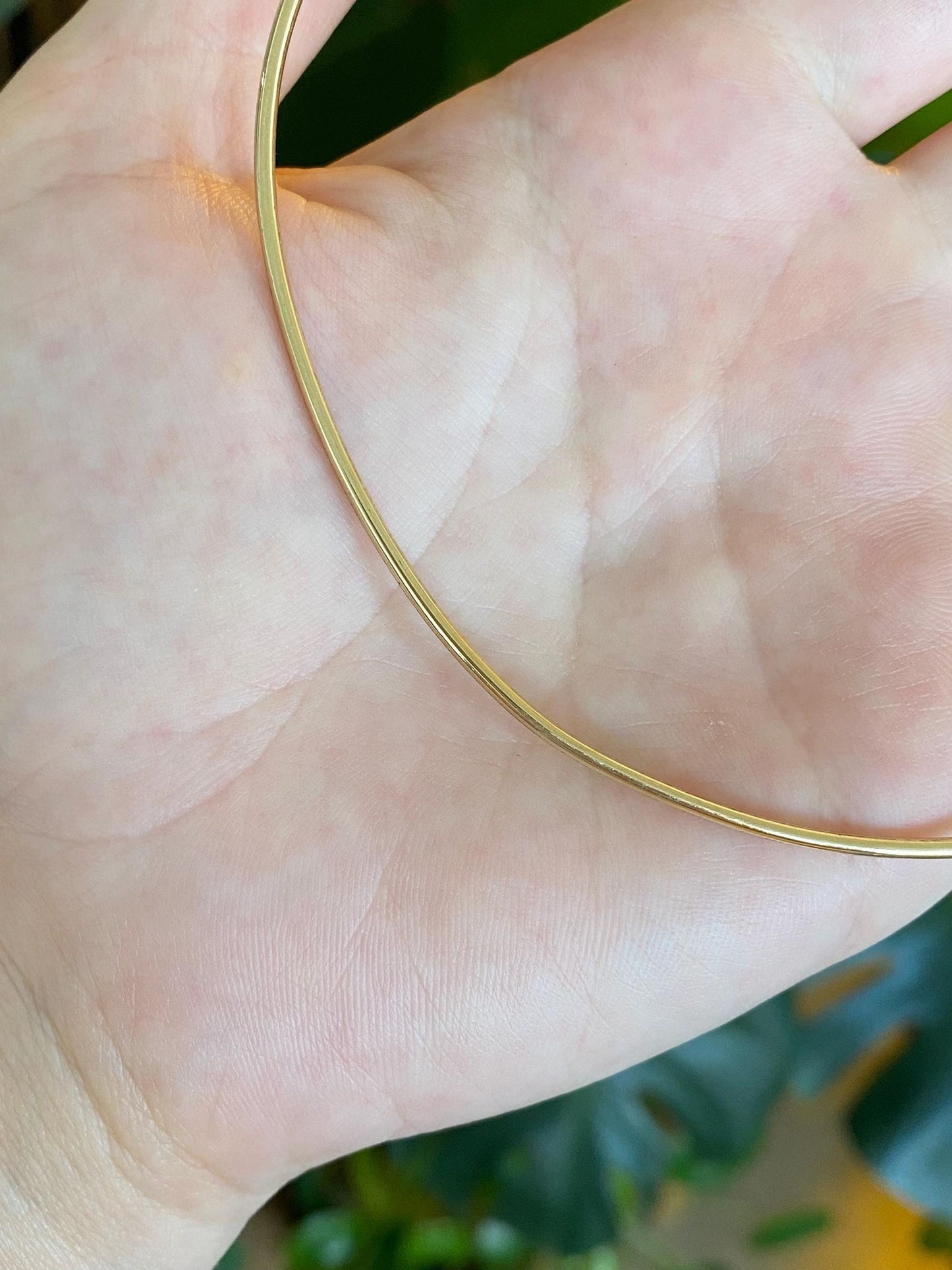 Solid 10k Yellow Gold Wire Collar Necklace - 13 inches