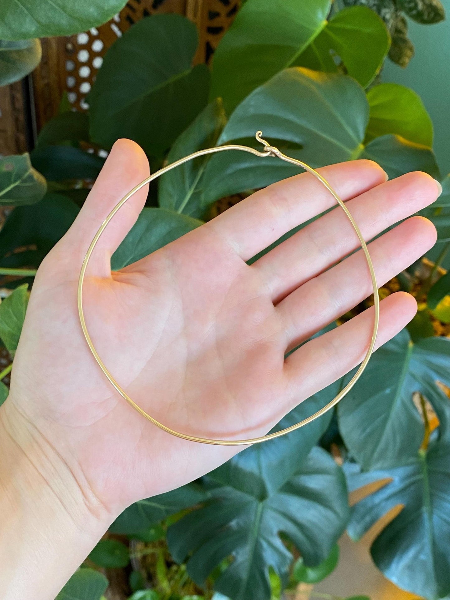 Solid 10k Yellow Gold Wire Collar Necklace - 13 inches