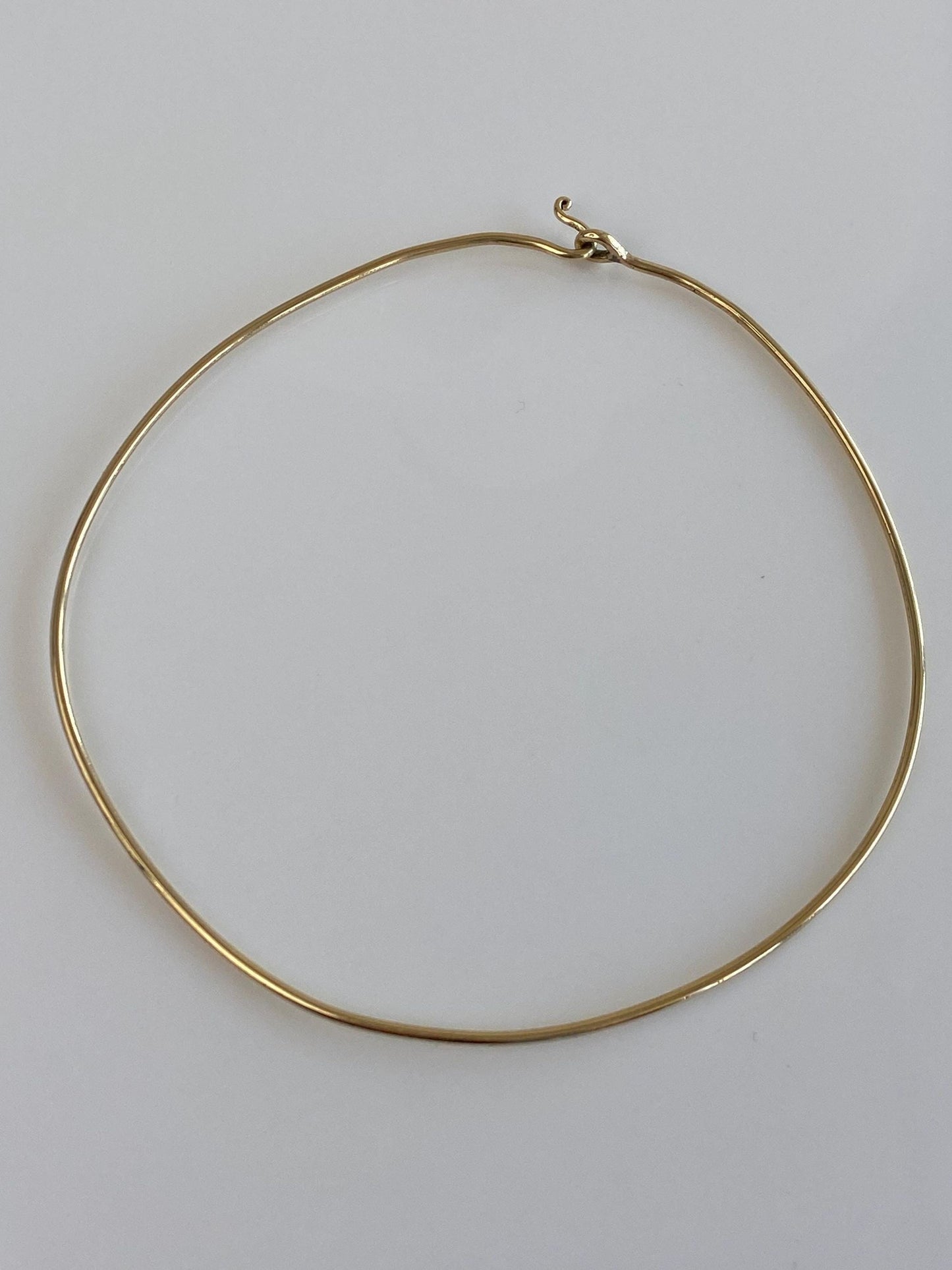 Solid 10k Yellow Gold Wire Collar Necklace - 13 inches