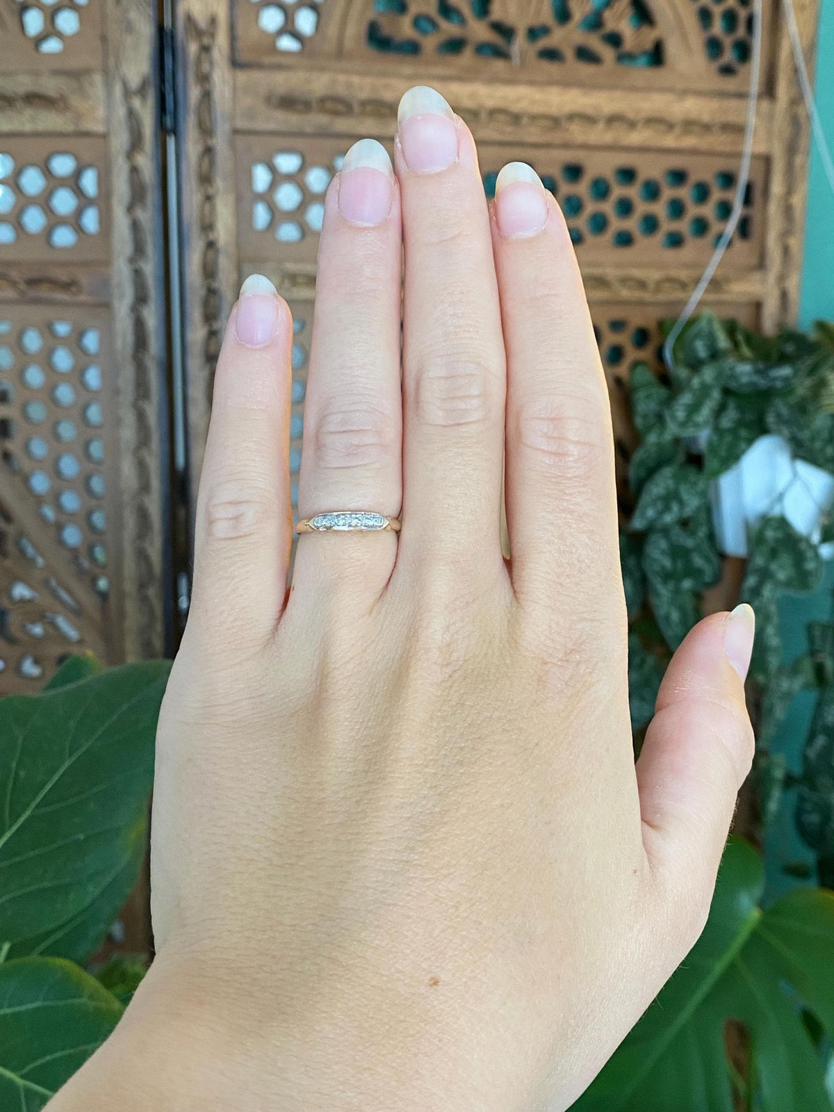 Vintage Solid 14k White & Yellow Gold Diamond Ring Band - Size 5