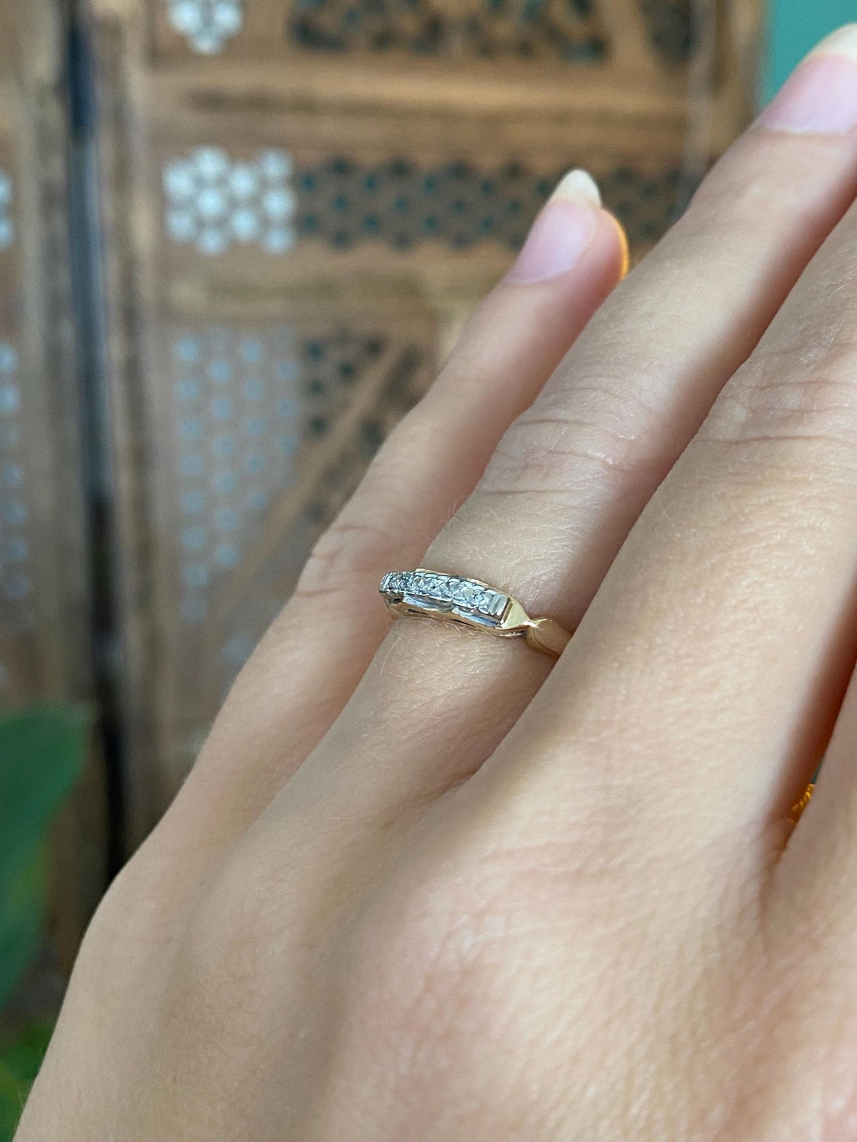 Vintage Solid 14k White & Yellow Gold Diamond Ring Band - Size 5