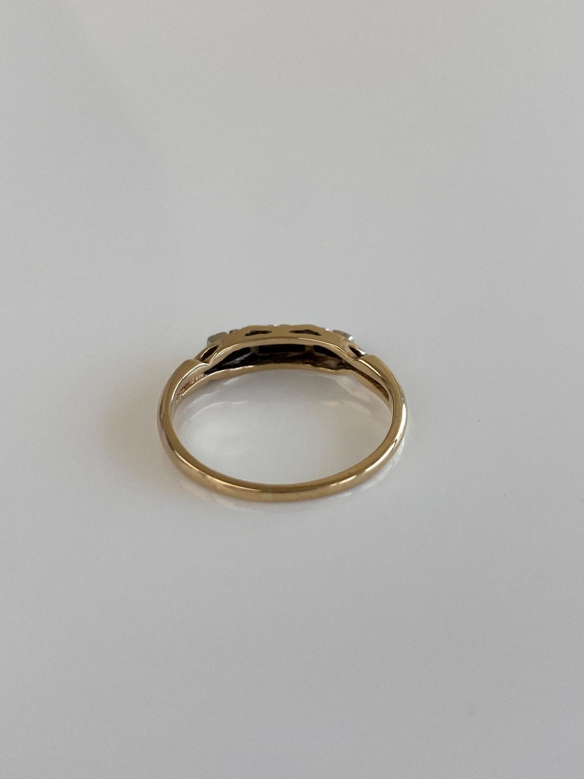 Vintage Solid 14k White & Yellow Gold Diamond Ring Band - Size 5