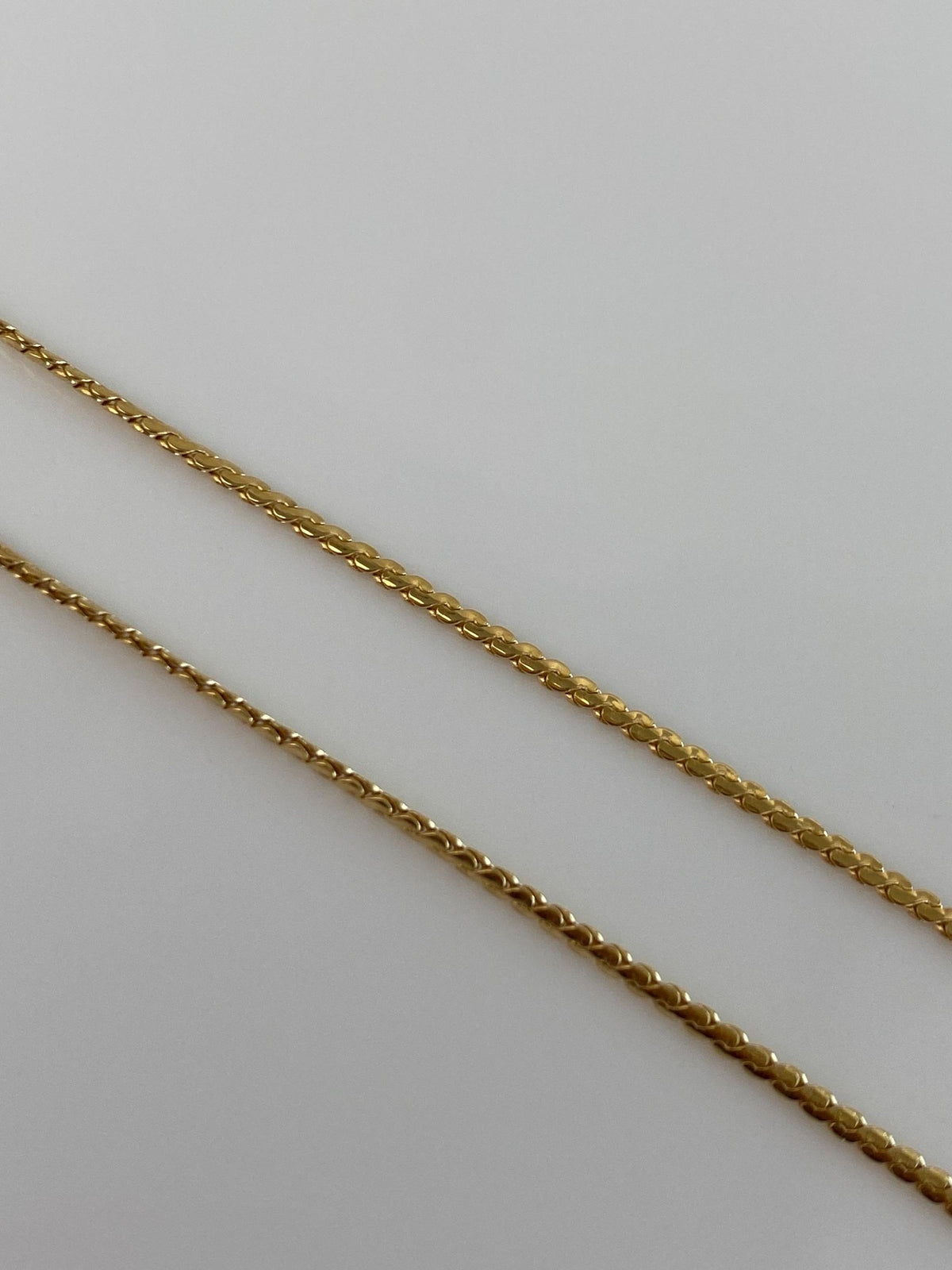 Vintage Solid 18k Yellow Gold Diamond Serpentine Chain Necklace - 15.25 inches
