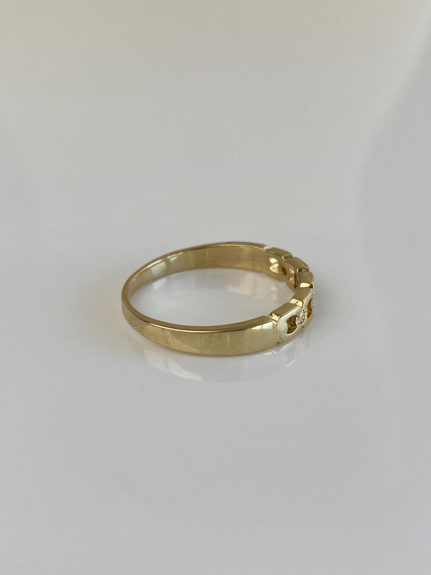 Vintage Solid 14k Yellow Gold Link Design Ring Band - Size 8.25