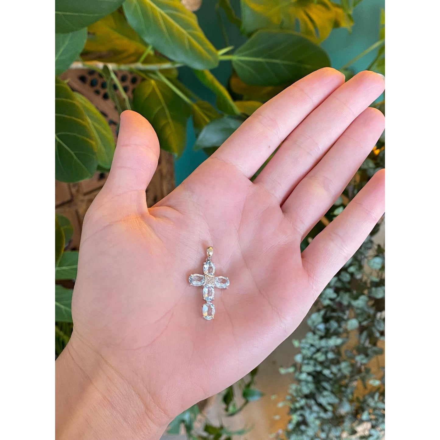 Vintage 10k White Gold Clear Sapphire Aquamarine Cross Charm