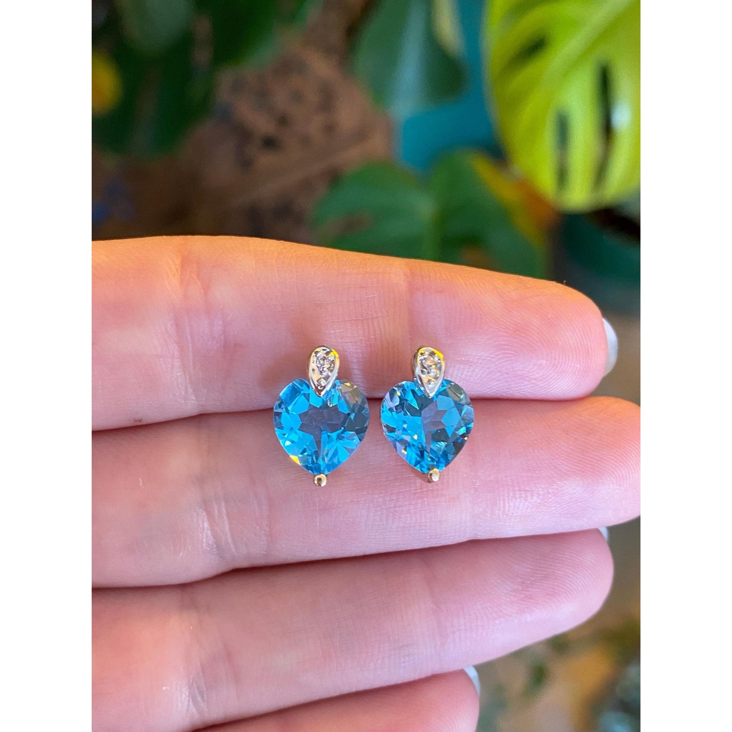 Vintage Solid 14k Yellow Gold Diamond Heart Topaz Stud Earrings