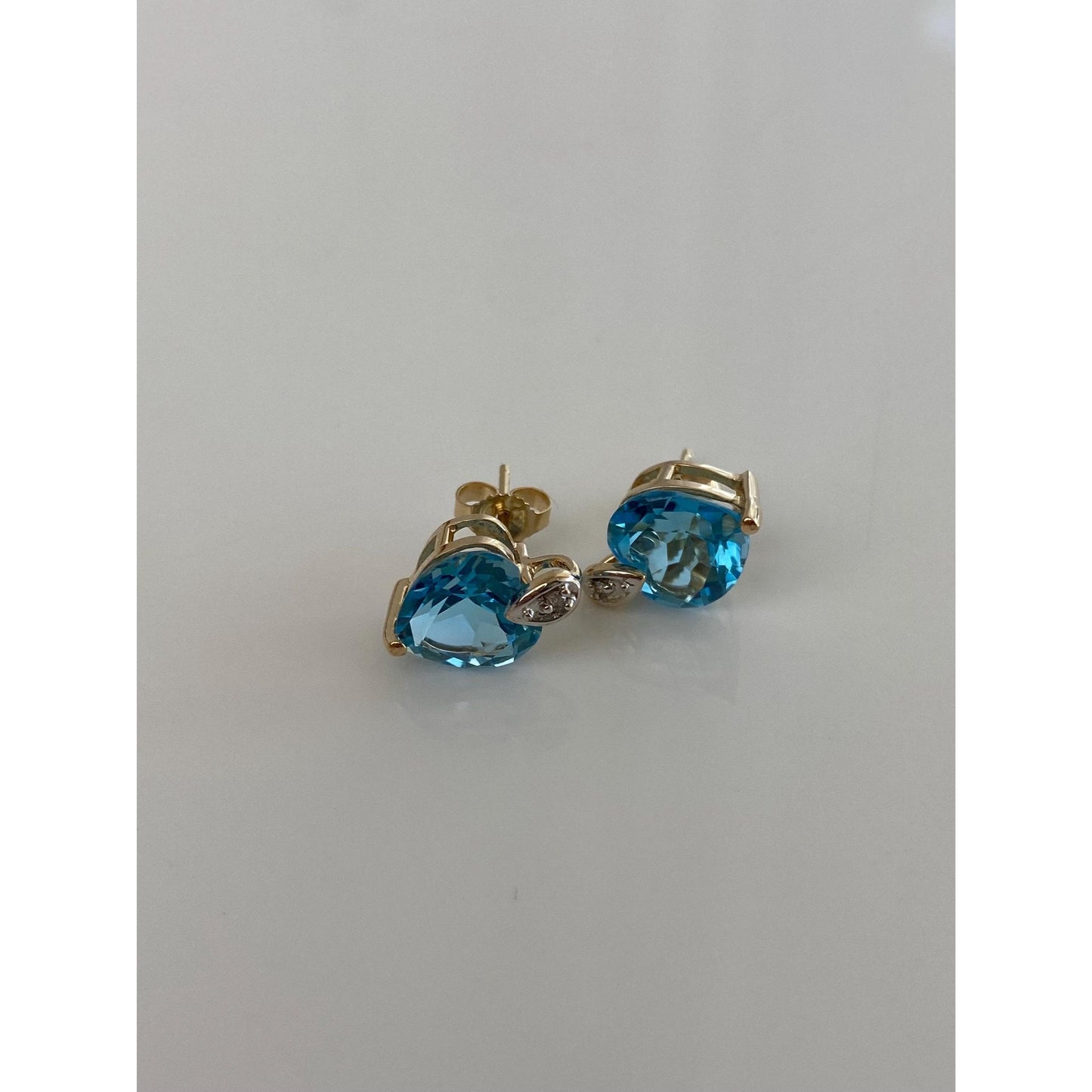 Vintage Solid 14k Yellow Gold Diamond Heart Topaz Stud Earrings