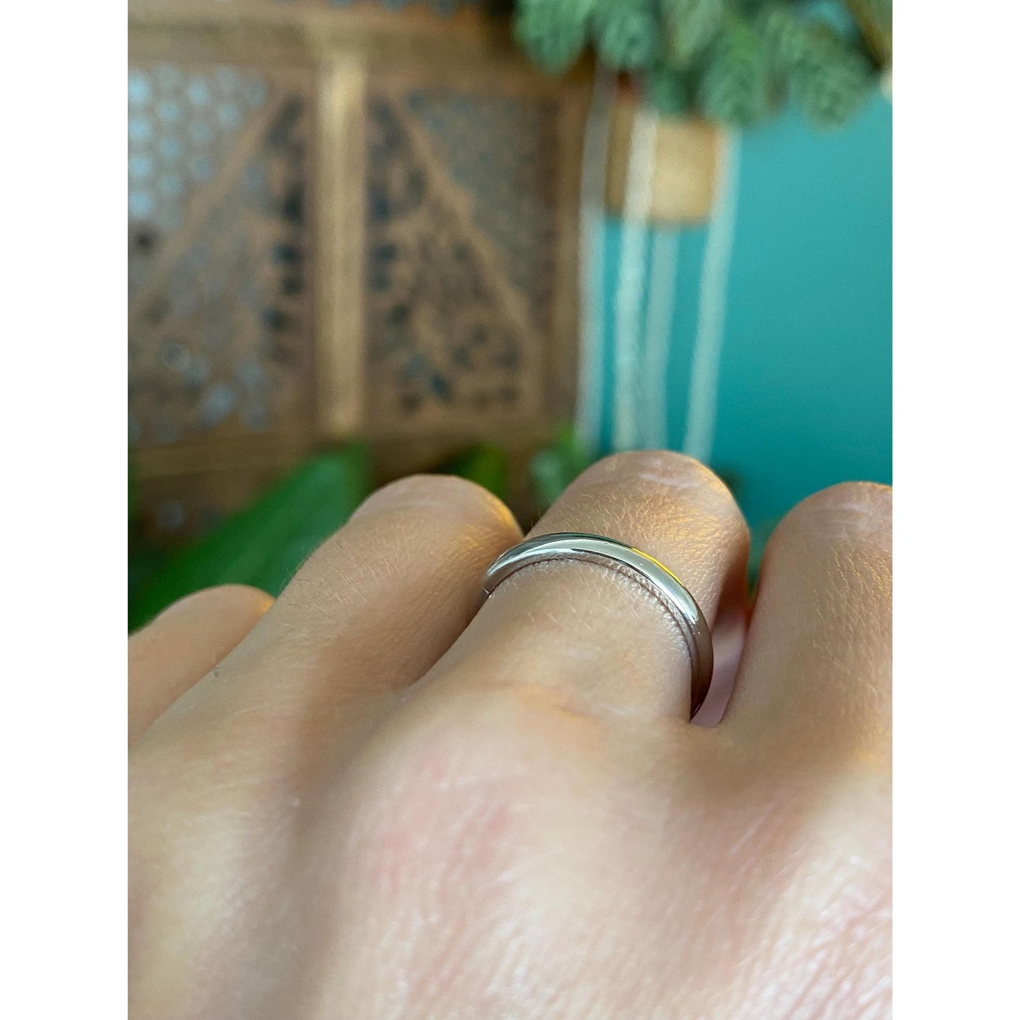 Vintage Solid 18k White Gold Ring Band - Size 6.25