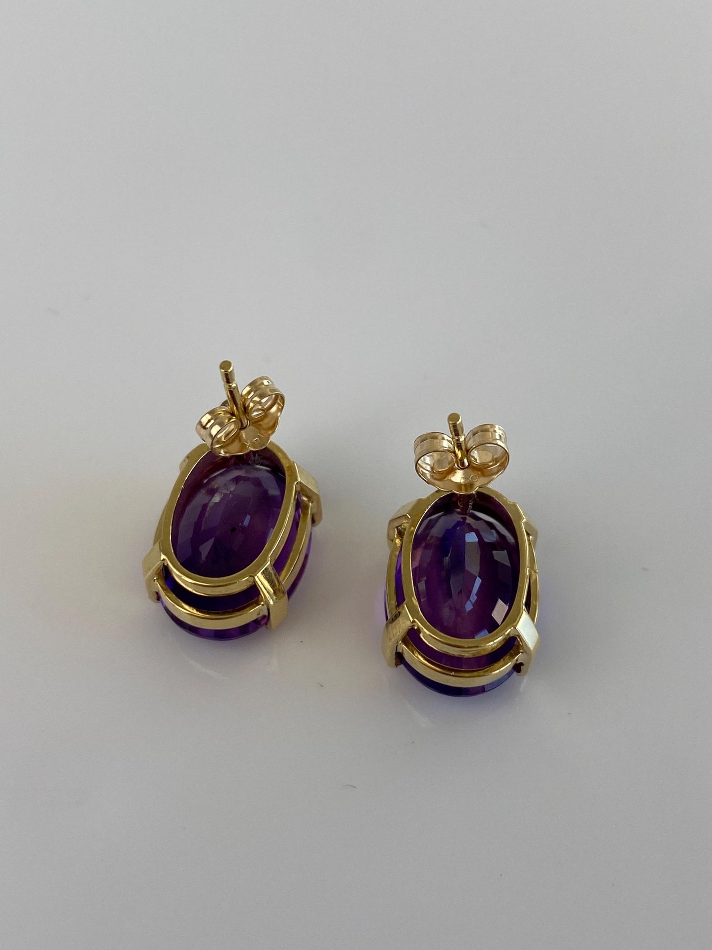 Vintage Solid 18k Yellow Gold Amethyst Drop Earrings