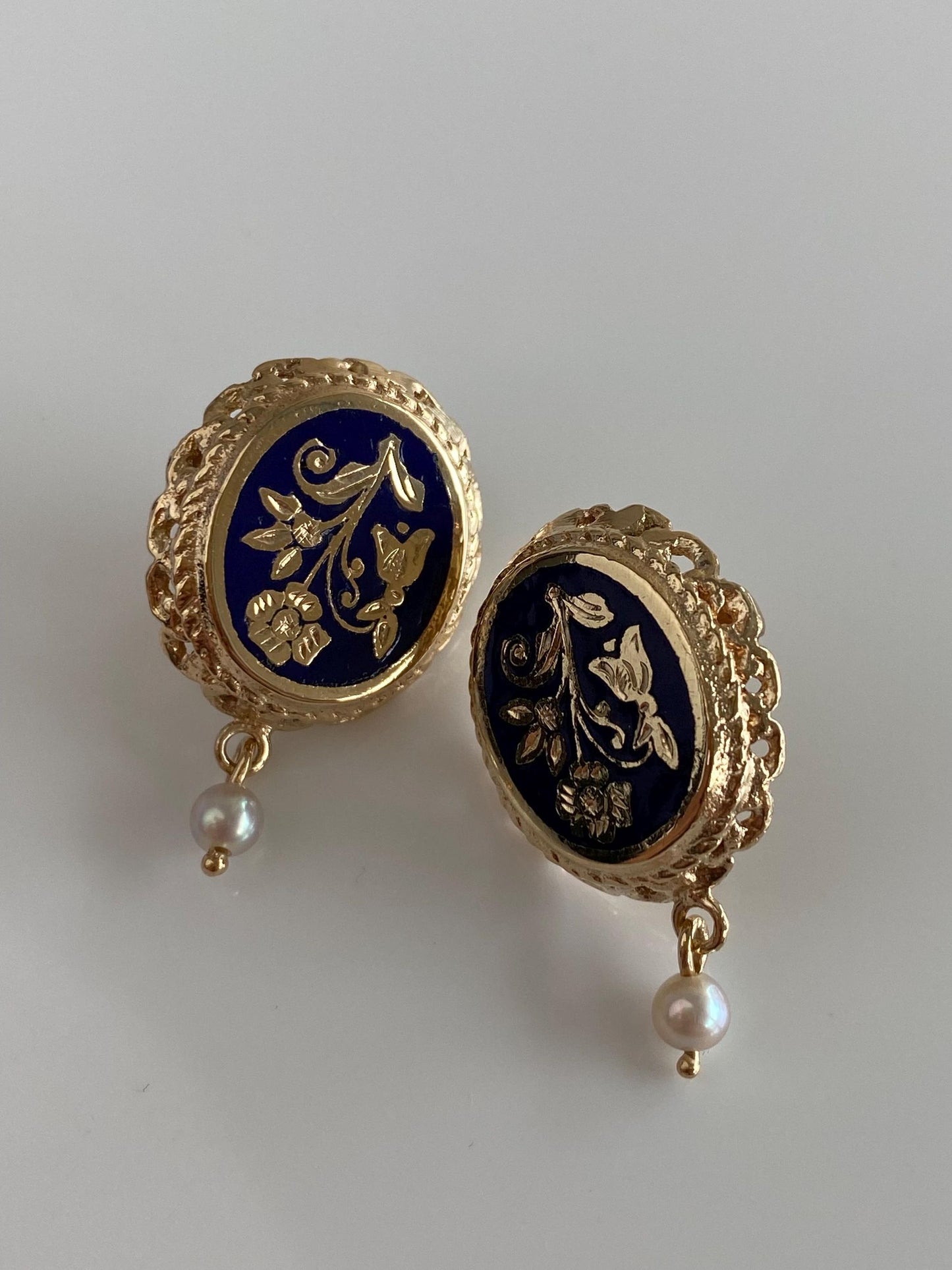 Vintage Solid 14k Yellow Gold Enamel Pearl Dangle Floral Drop Earrings