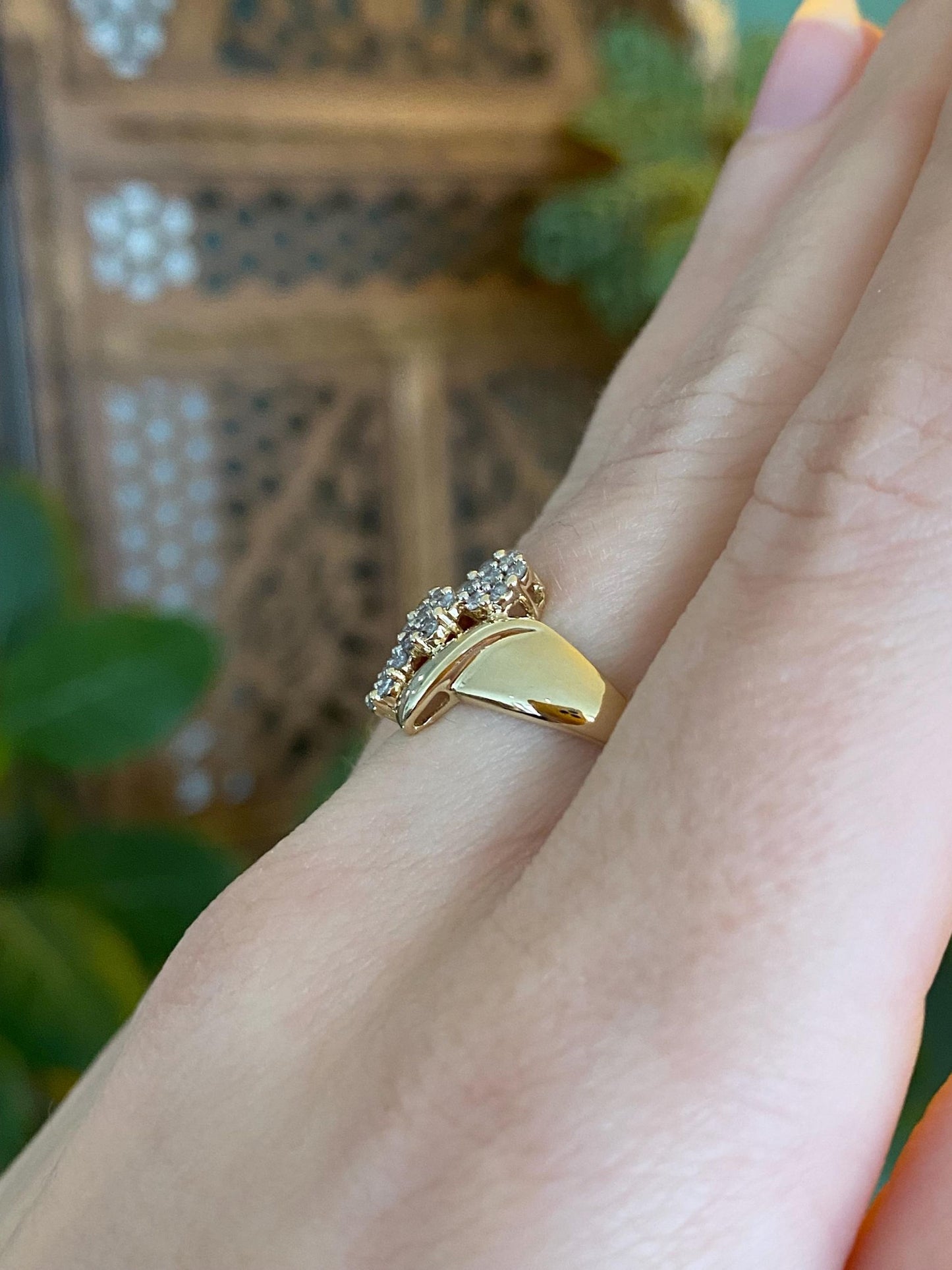 Vintage Solid 10k Yellow Gold Diamond Cluster Ring - Size 6.75