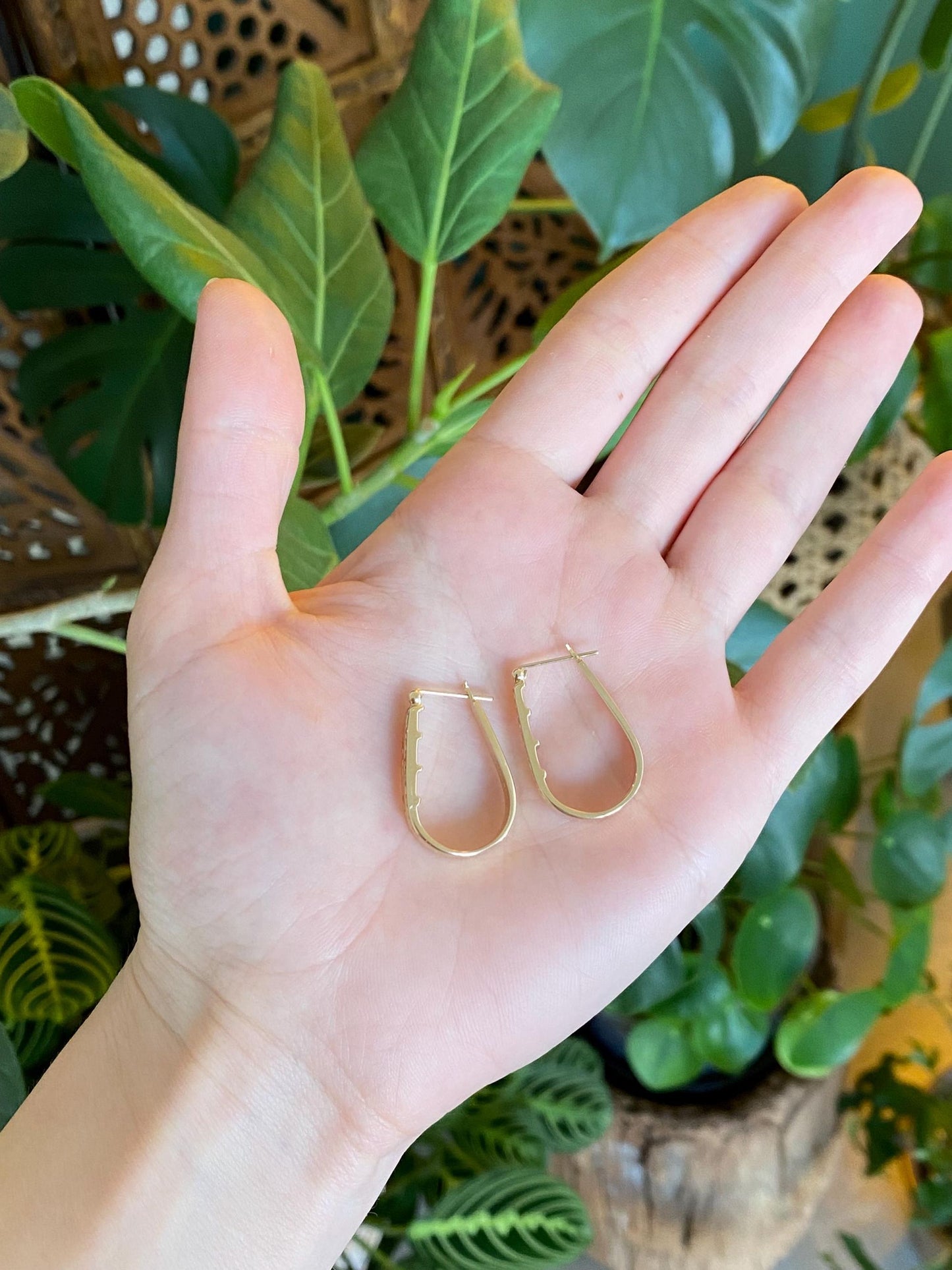 Vintage Solid 14k Yellow Gold Diamond Oval Hoop Earrings