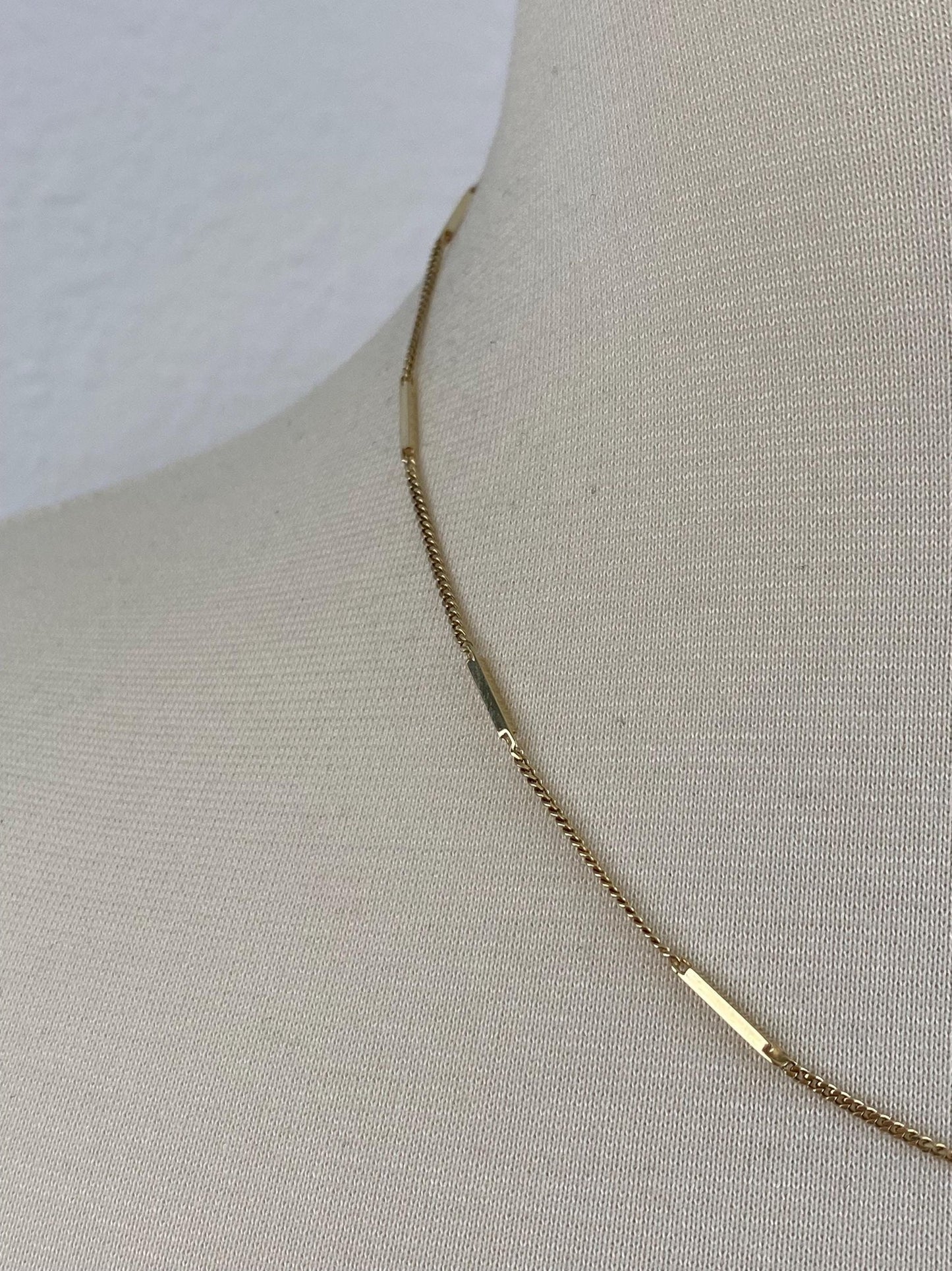 Vintage Solid 14k Yellow Gold Bar Link Tight Curb Chain Necklace - 18 inches