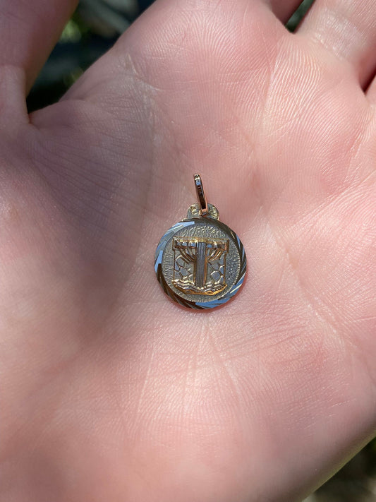 Vintage Solid 14k Yellow Gold Aquarius Zodiac Charm