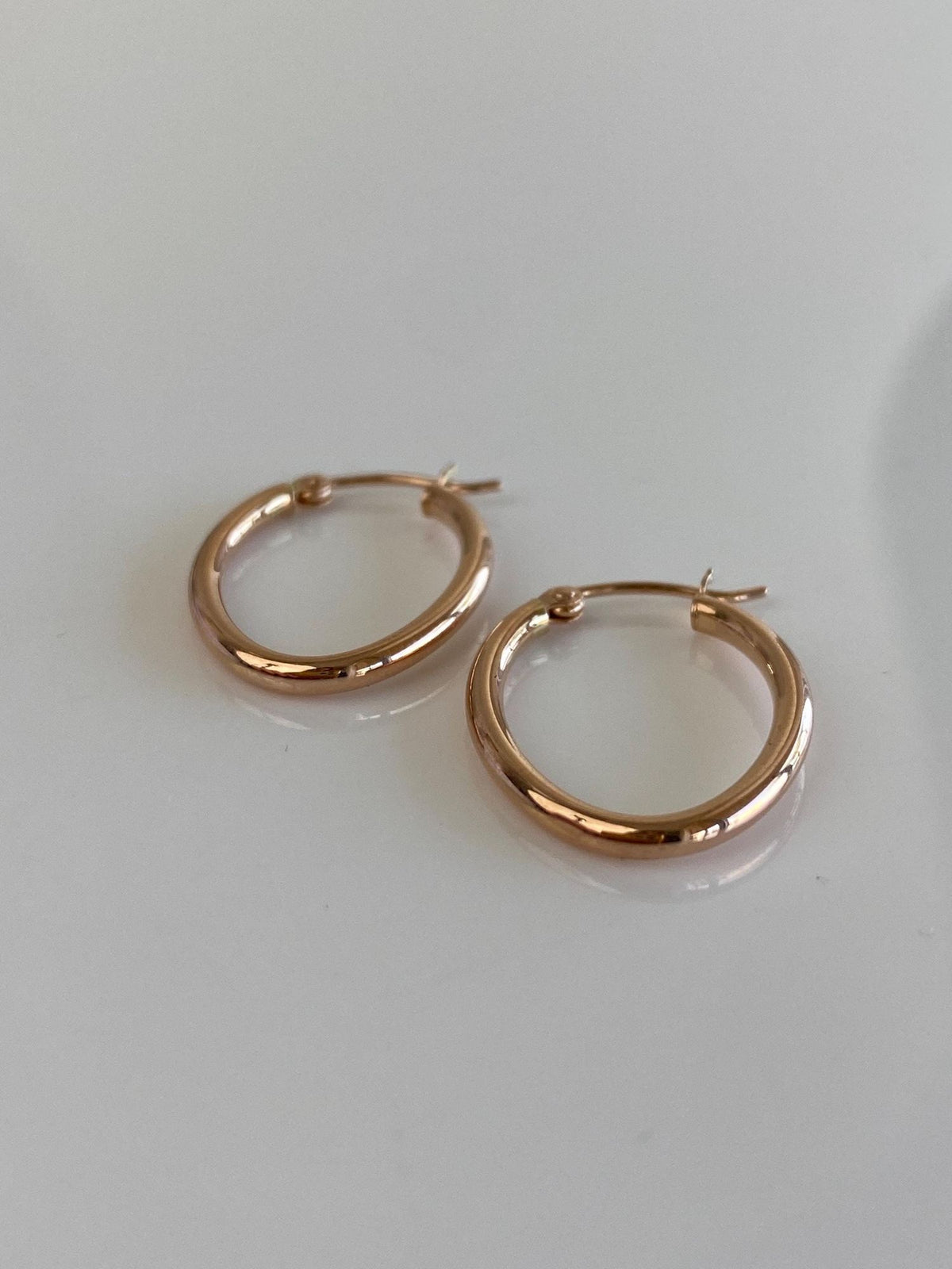 Vintage 14k Rose Gold Oval Hoop Earrings