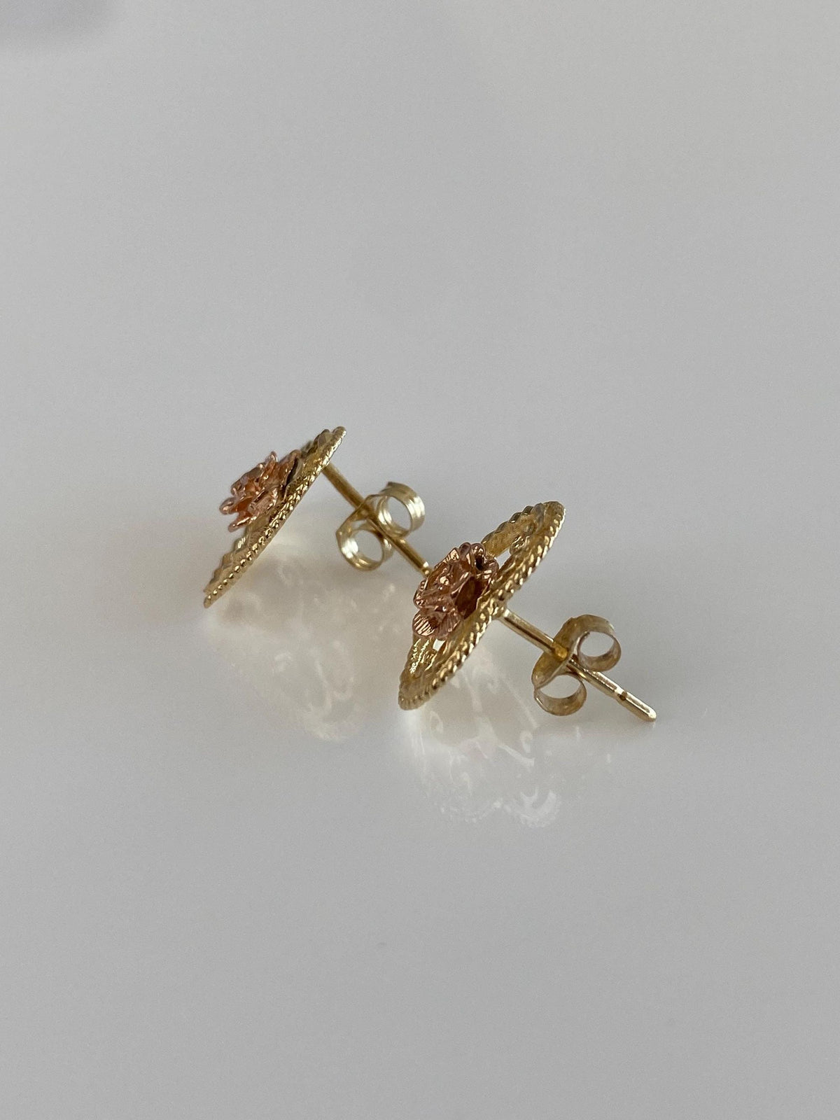 Vintage Solid 14k Rose & Yellow Gold Filigree Diamond Cut Open Work Rose Stud Earrings