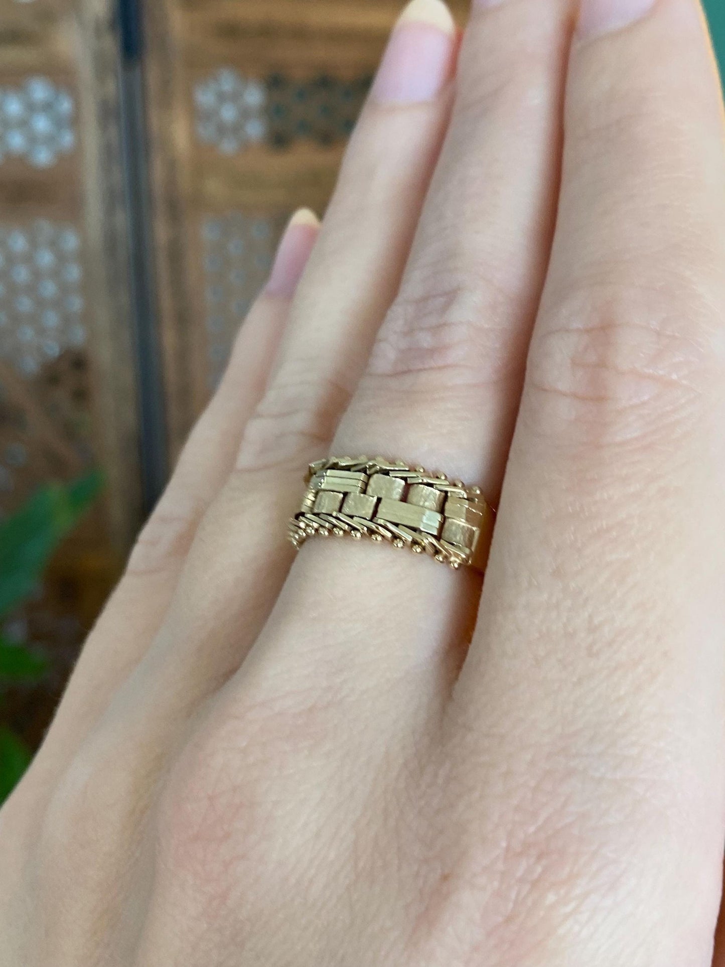 Vintage Solid 14k Yellow Gold Chain Mesh Ring Band - Size 5.75