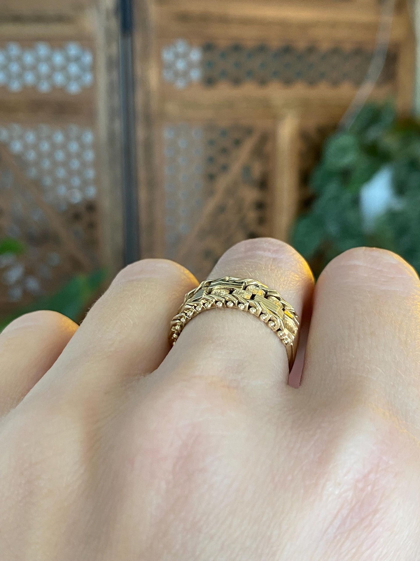 Vintage Solid 14k Yellow Gold Chain Mesh Ring Band - Size 5.75