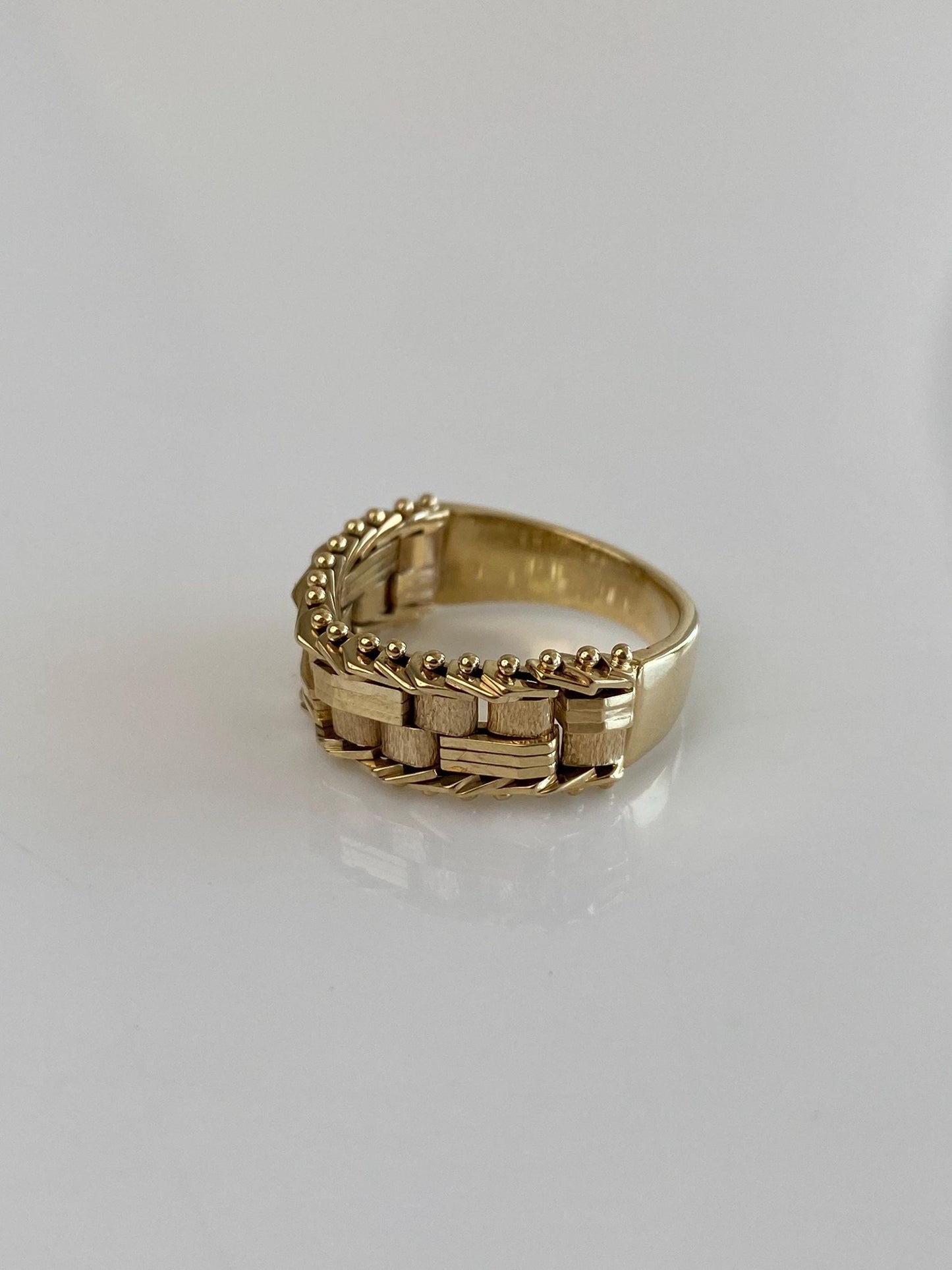 Vintage Solid 14k Yellow Gold Chain Mesh Ring Band - Size 5.75