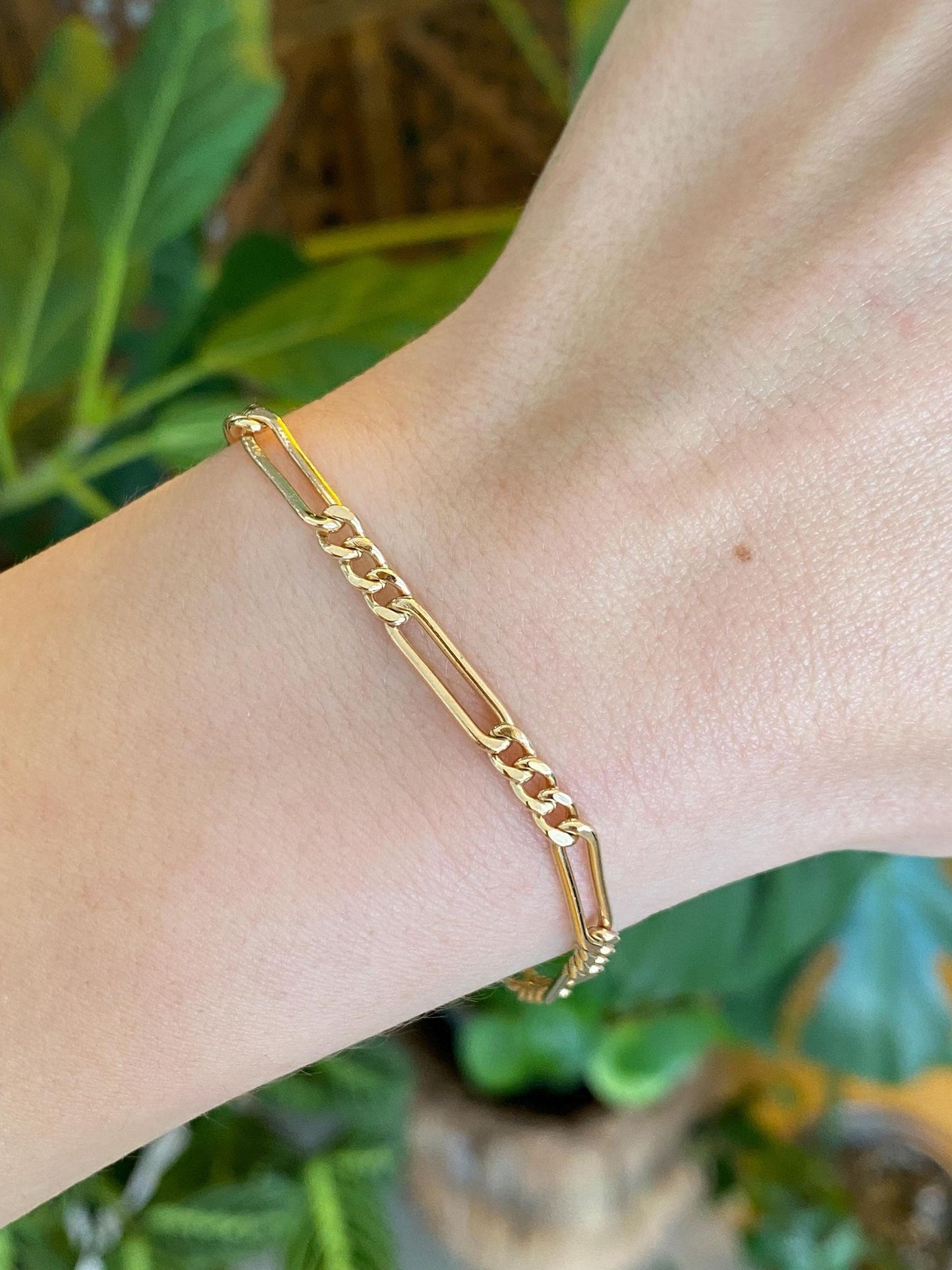 Vintage Solid 14k Yellow Gold Figaro Style Chain Bracelet - 7 inches