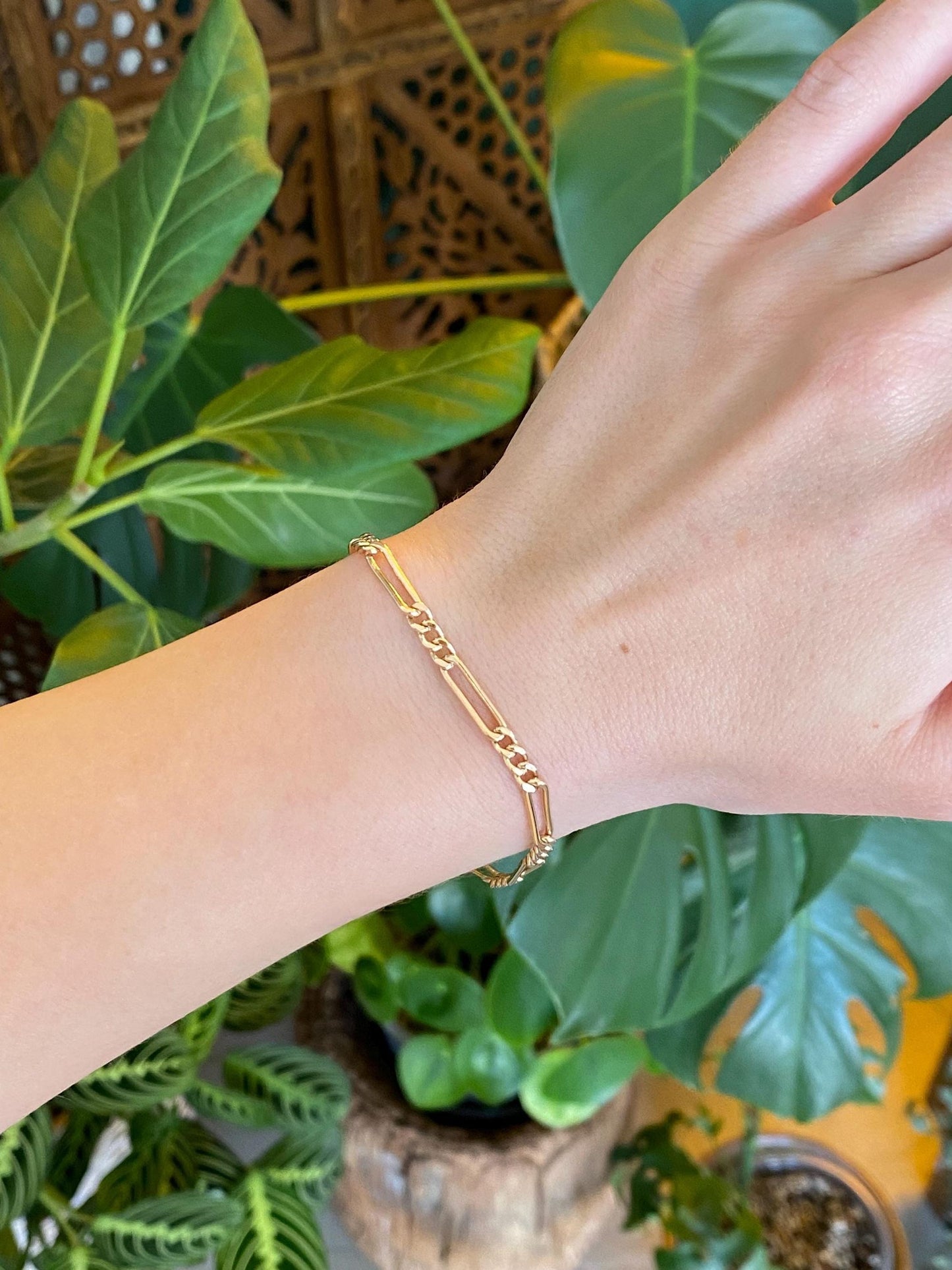 Vintage Solid 14k Yellow Gold Figaro Style Chain Bracelet - 7 inches