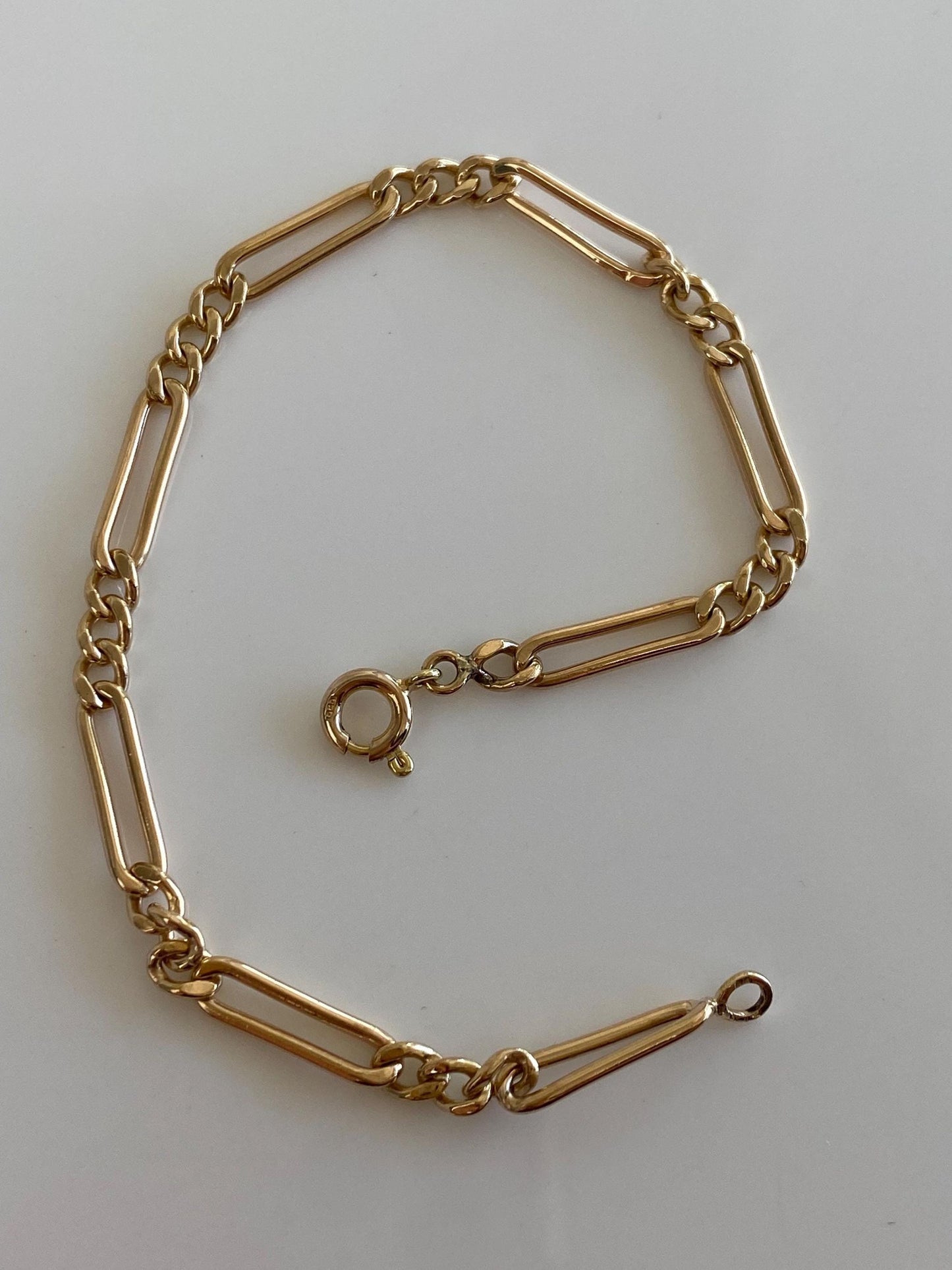 Vintage Solid 14k Yellow Gold Figaro Style Chain Bracelet - 7 inches
