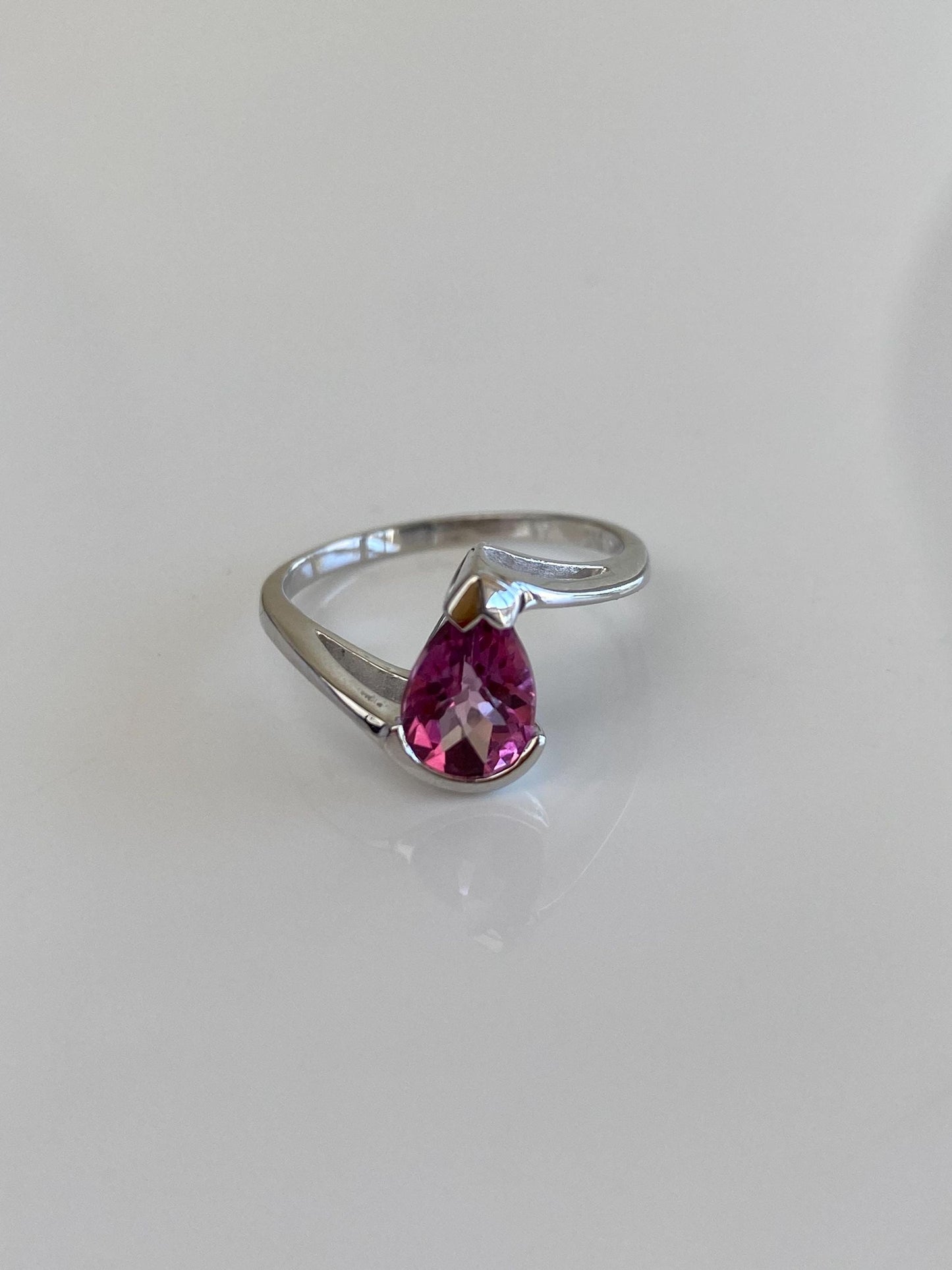 Vintage Solid 14k White Gold Rose Cut Pink Sapphire Teardrop Ring - Size 6.25