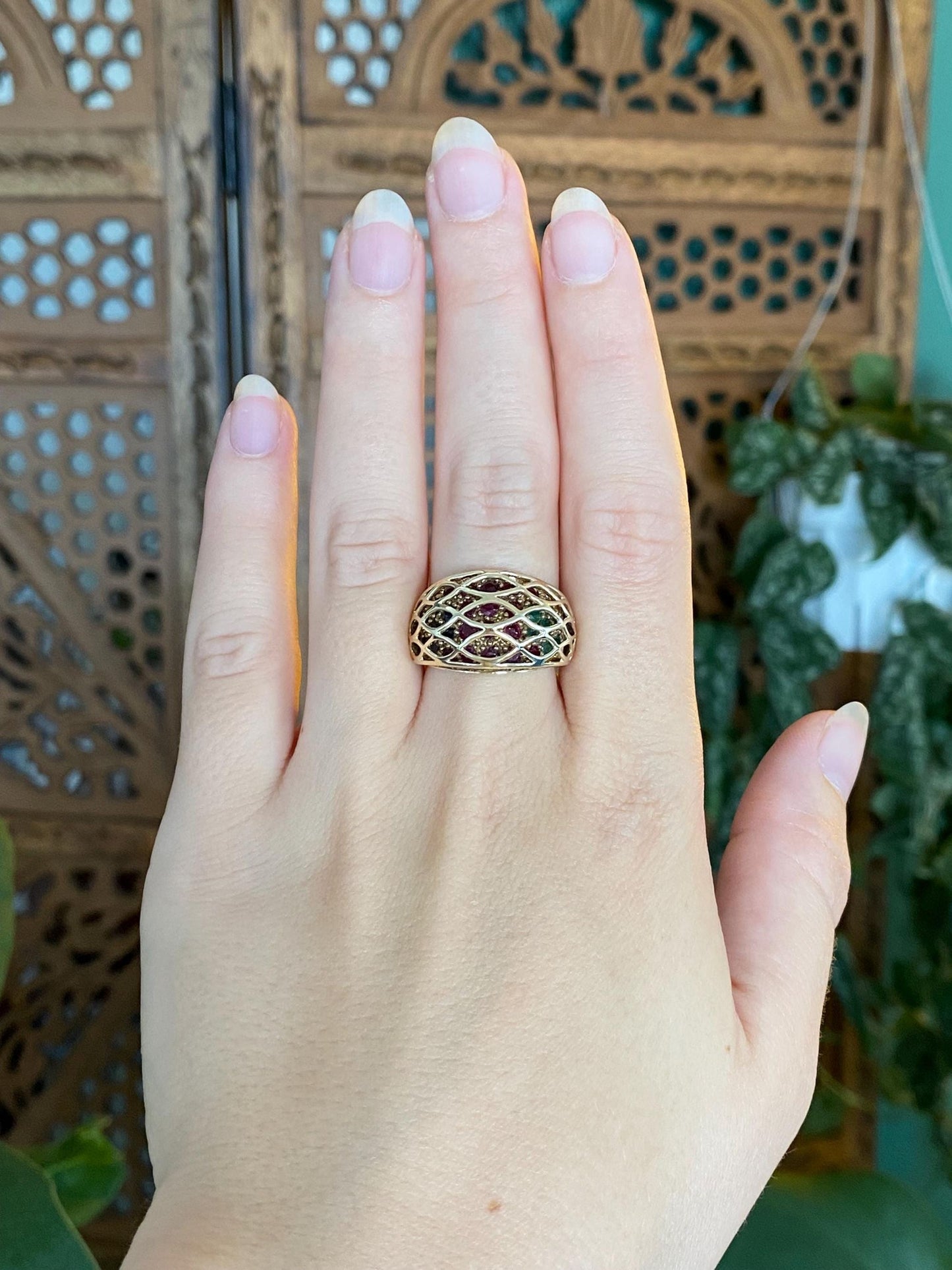 Vintage Solid 10k Yellow Gold Ruby Emerald Sapphire Caged Ring Band - Size 7