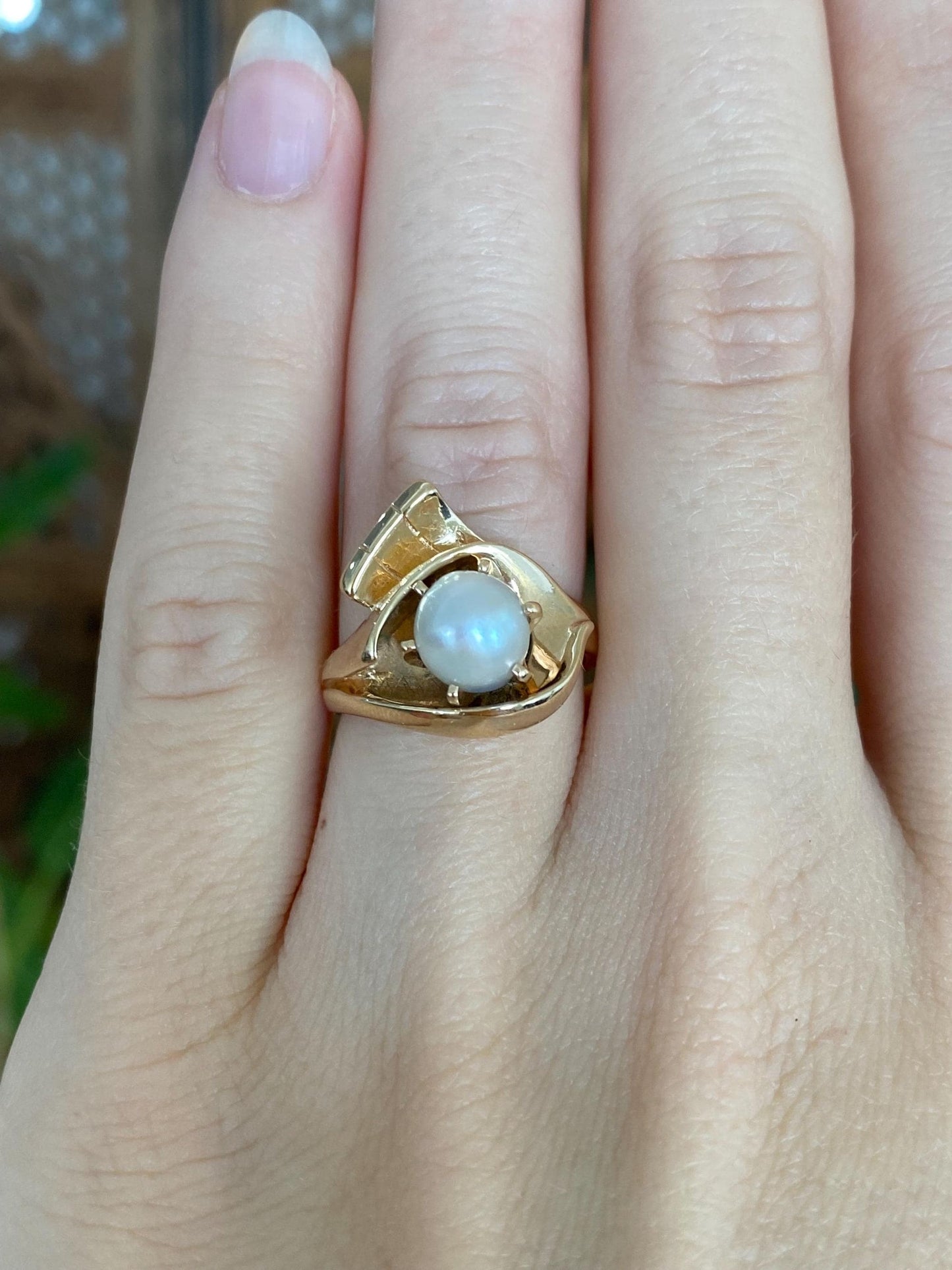 Vintage Solid 14k Yellow Gold Pearl Ring - Size 5.5