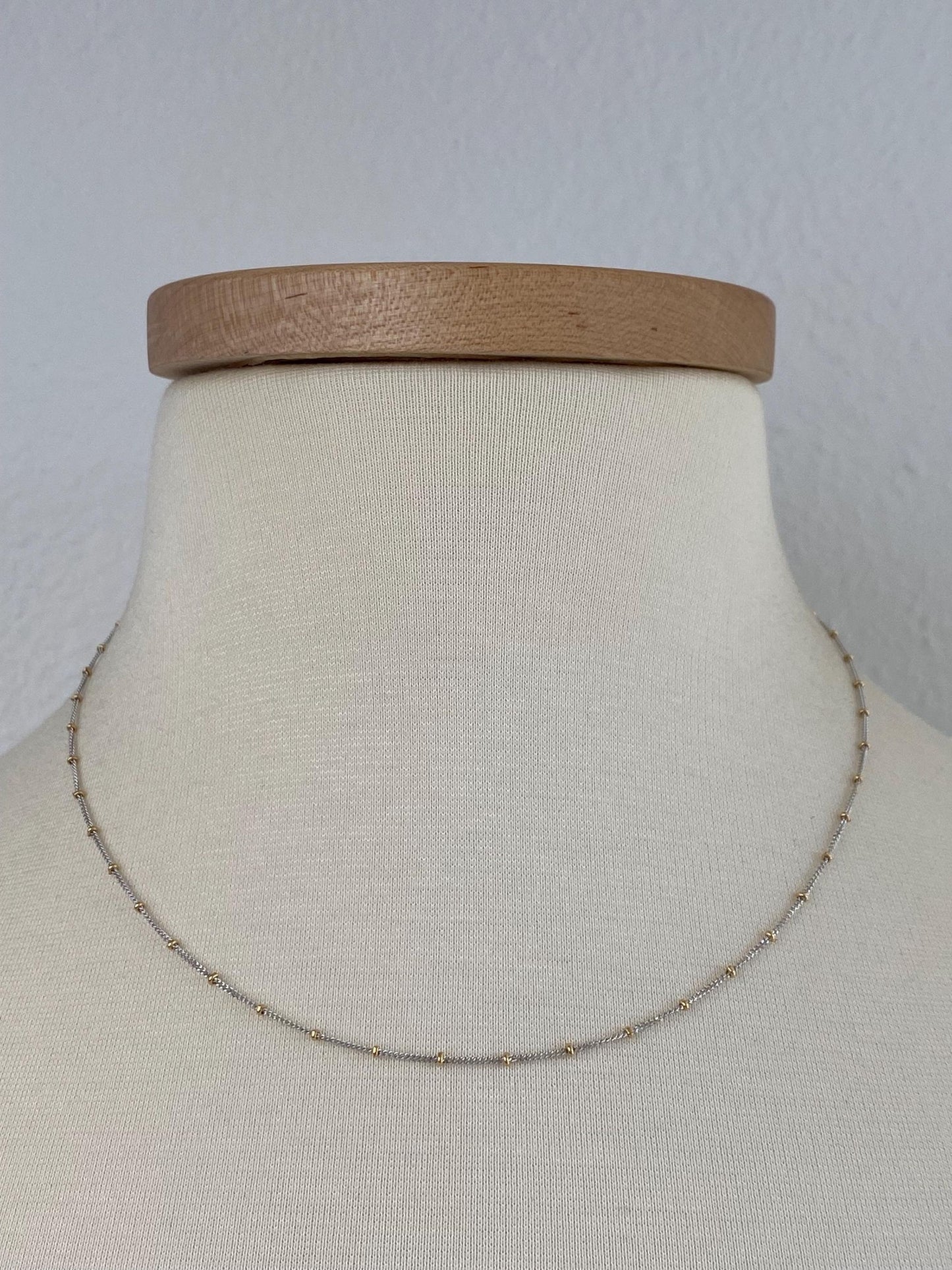 Vintage 18k White & Yellow Gold Ball Bead Tight Curb Chain Necklace - 17.75 inches