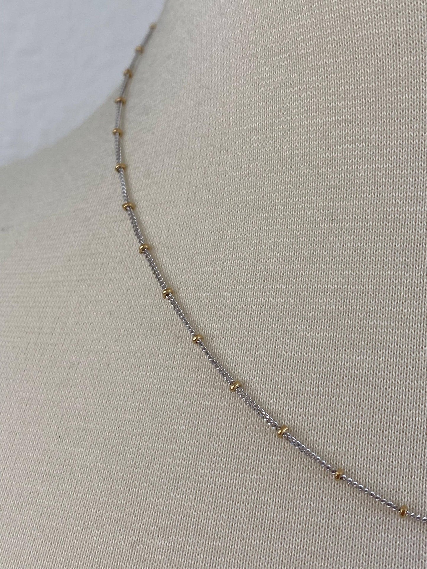 Vintage 18k White & Yellow Gold Ball Bead Tight Curb Chain Necklace - 17.75 inches