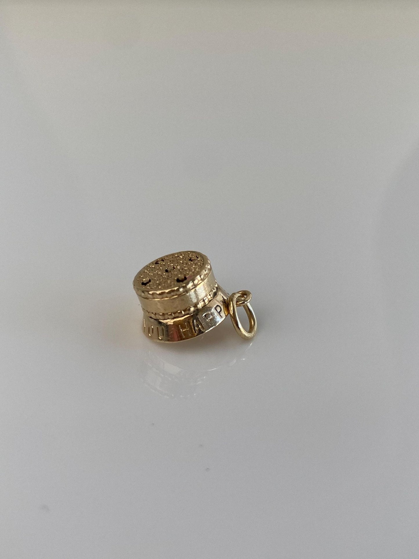 Vintage Solid 10k Yellow Gold Articulated Happy Birthday Cake Charm