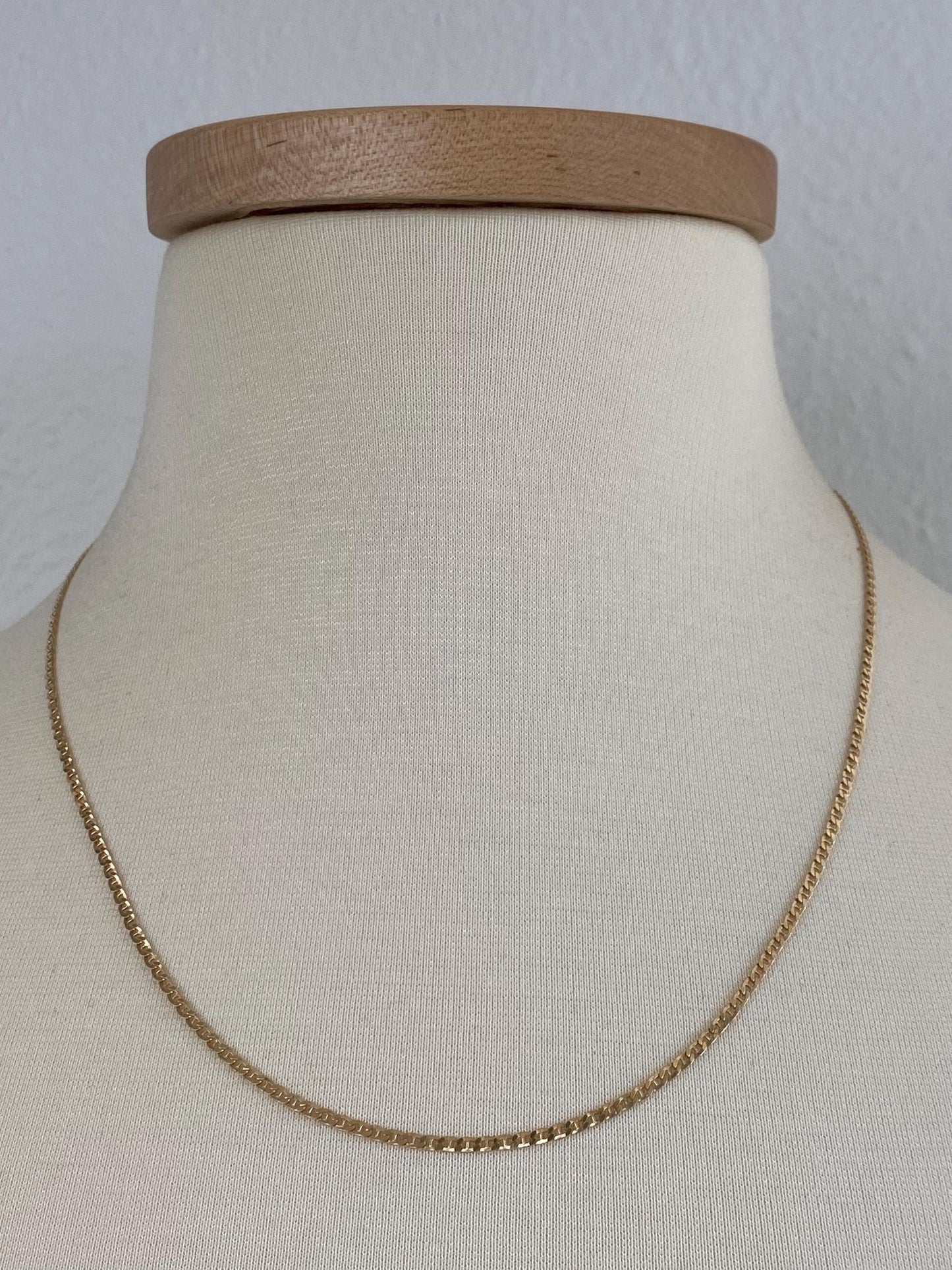 Vintage Solid 14k Yellow Gold Slim Mariner Link Chain Necklace - 20.25 inches