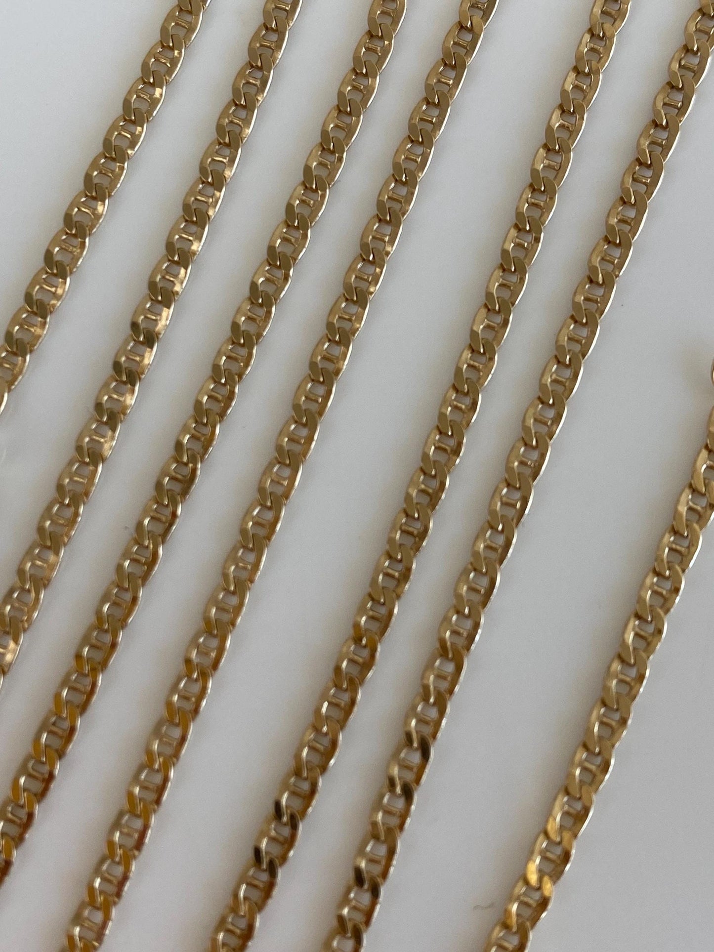 Vintage Solid 14k Yellow Gold Slim Mariner Link Chain Necklace - 20.25 inches