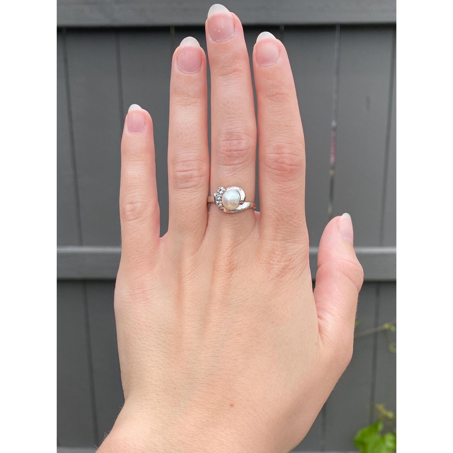 Vintage Solid 14k White Gold Pearl Clear Quartz Ring - Size 6