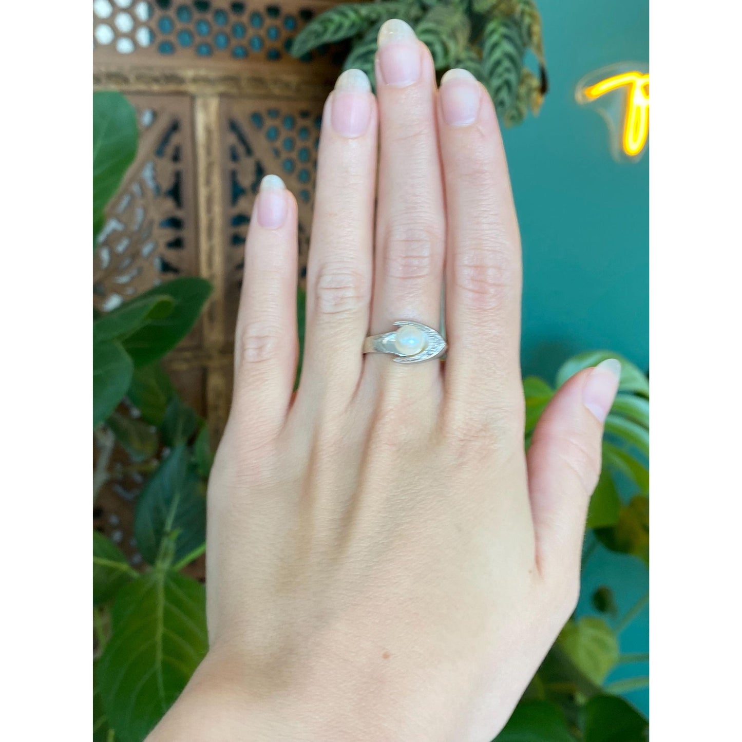 Vintage Solid 14k White Gold Diamond Pearl Ring - Size 7.75