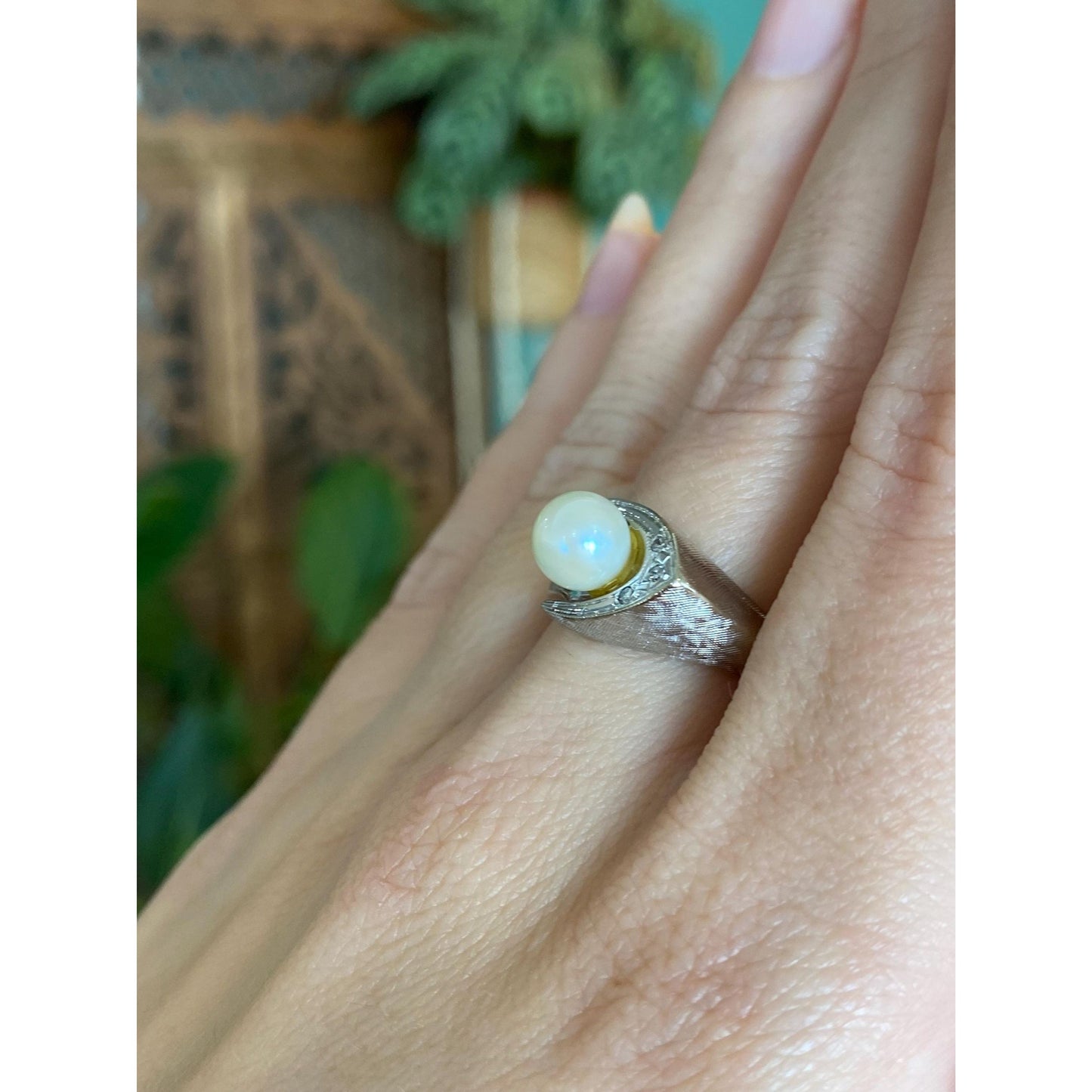 Vintage Solid 14k White Gold Diamond Pearl Ring - Size 7.75