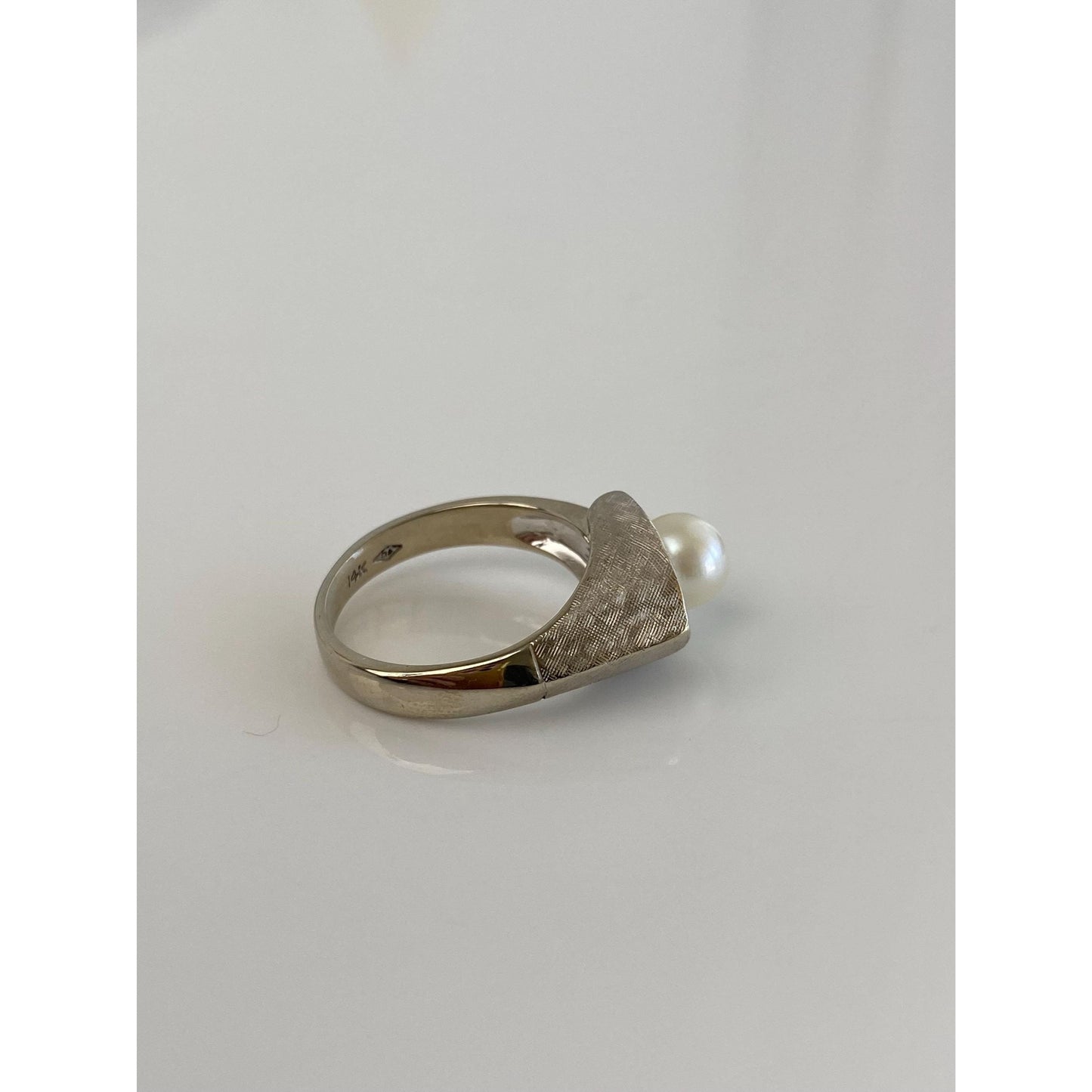 Vintage Solid 14k White Gold Diamond Pearl Ring - Size 7.75