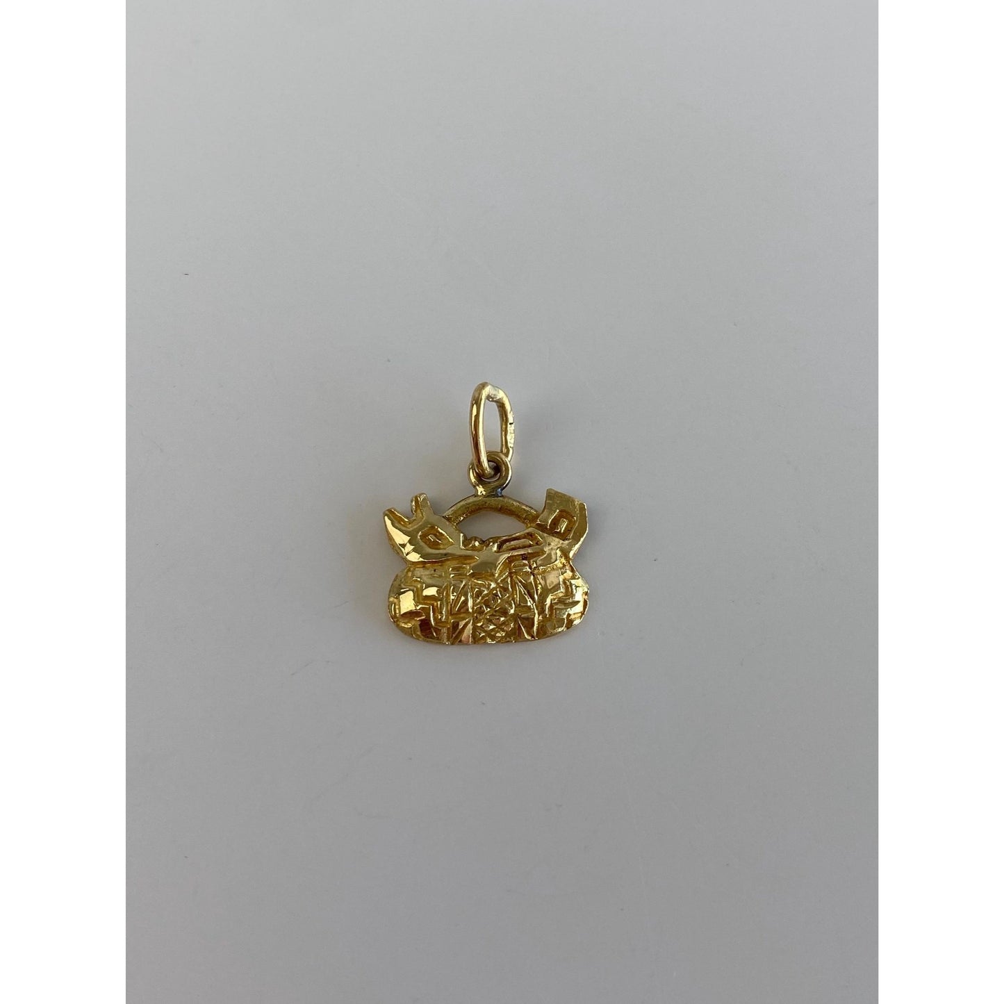 Vintage Solid 18k Yellow Gold Charm