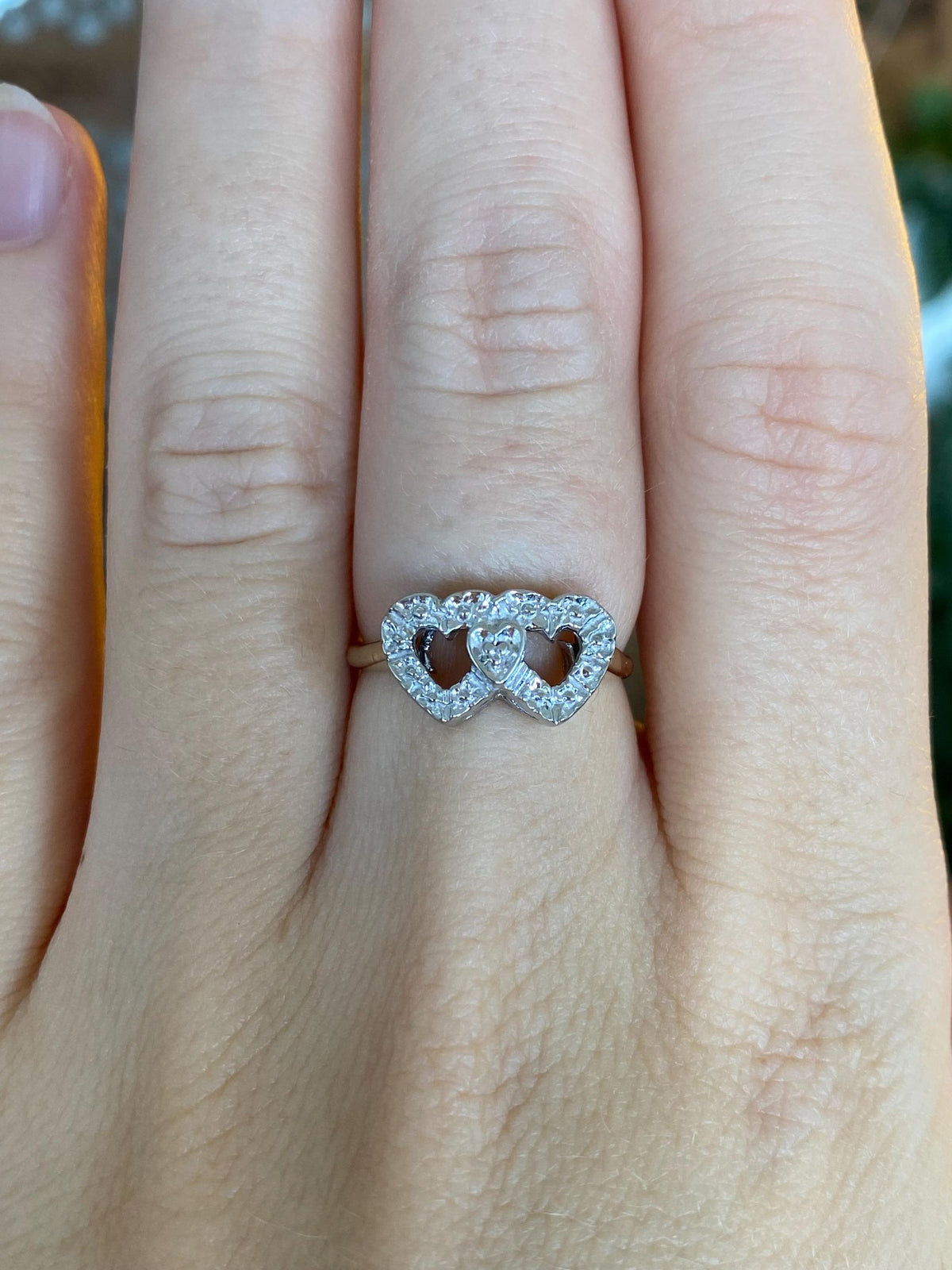 Vintage Solid 10k White & Yellow Gold Hearts Ring - Size 5.75