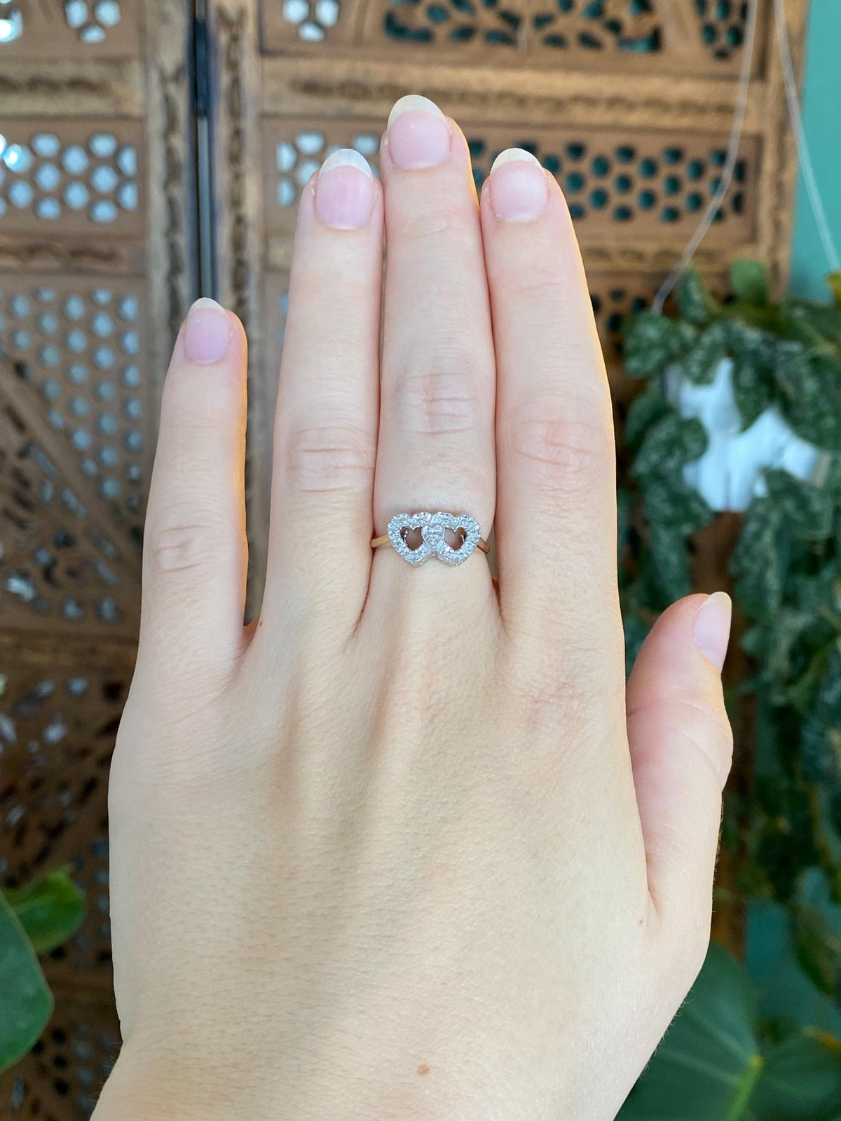 Vintage Solid 10k White & Yellow Gold Hearts Ring - Size 5.75