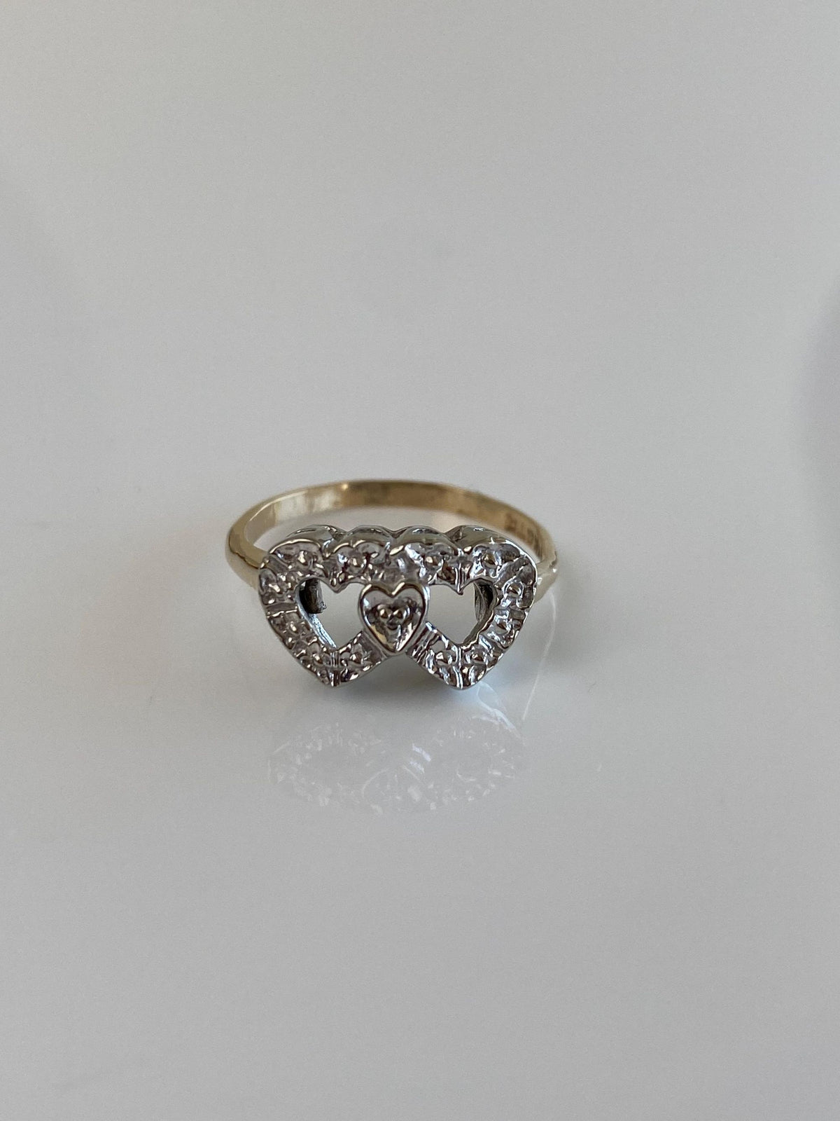 Vintage Solid 10k White & Yellow Gold Hearts Ring - Size 5.75