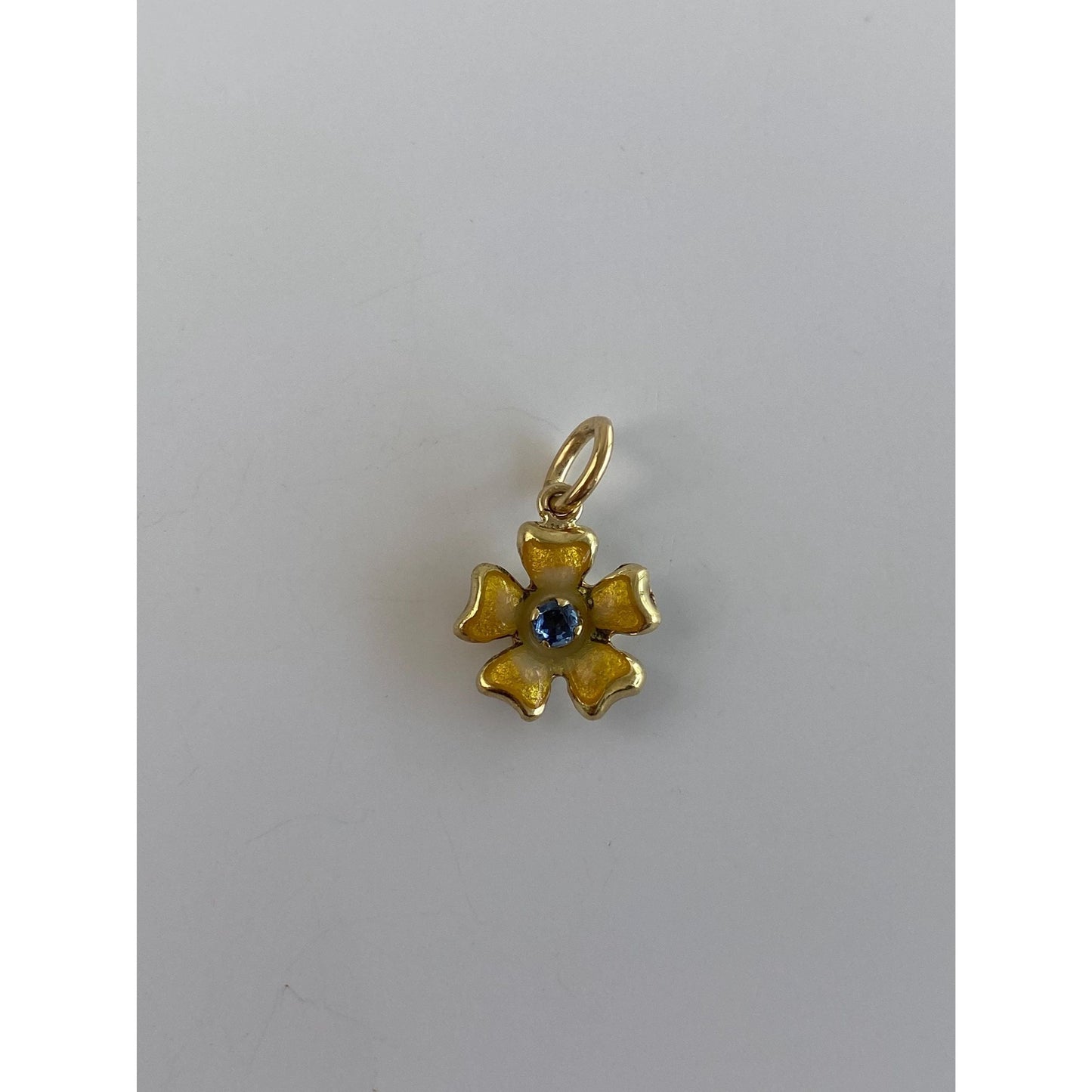 Vintage Solid 18k Yellow Gold Yellow Enamel Topaz Flower Charm