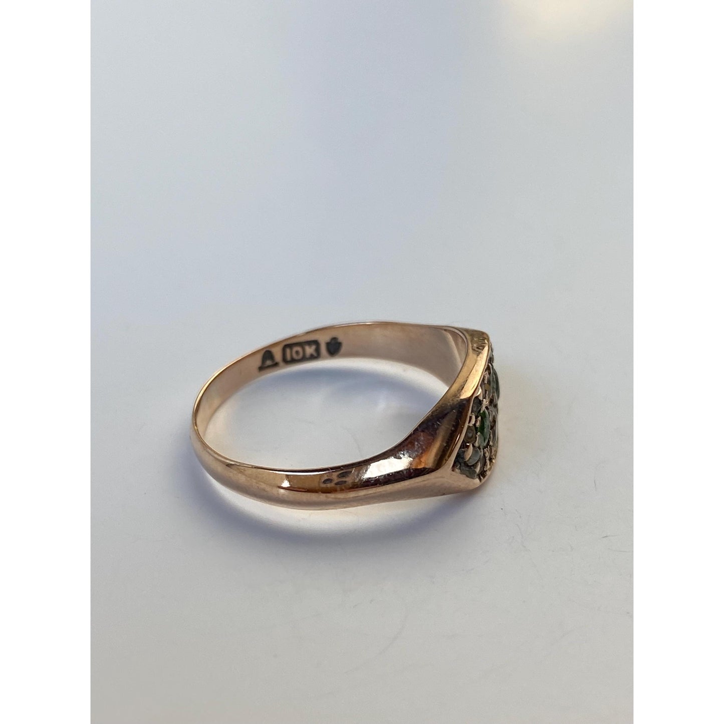 Vintage Solid 8k Rosey Gold Yellow Sapphire Green Cubic Zirconia Ring - Size 7